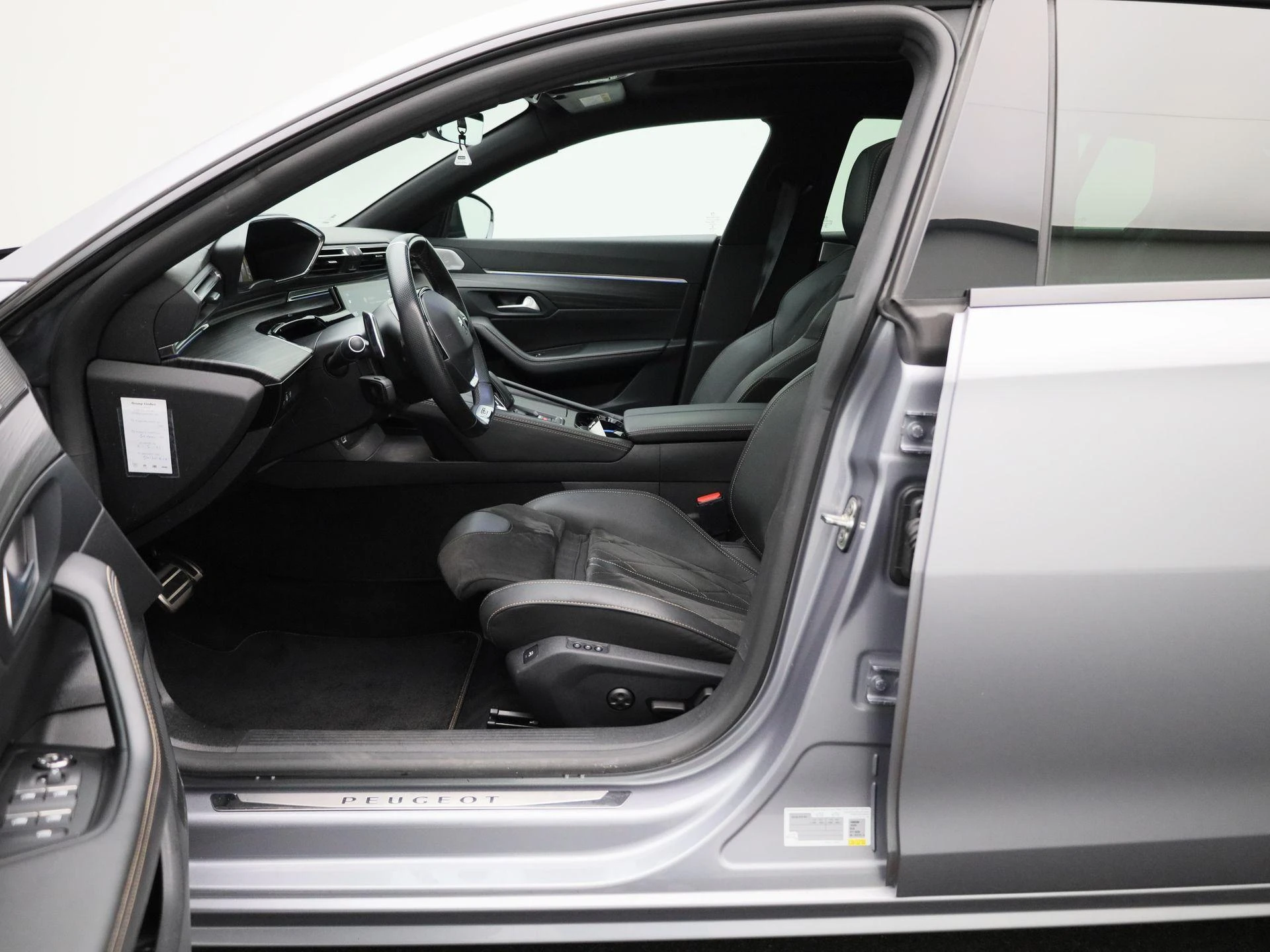 Peugeot-508-image-8