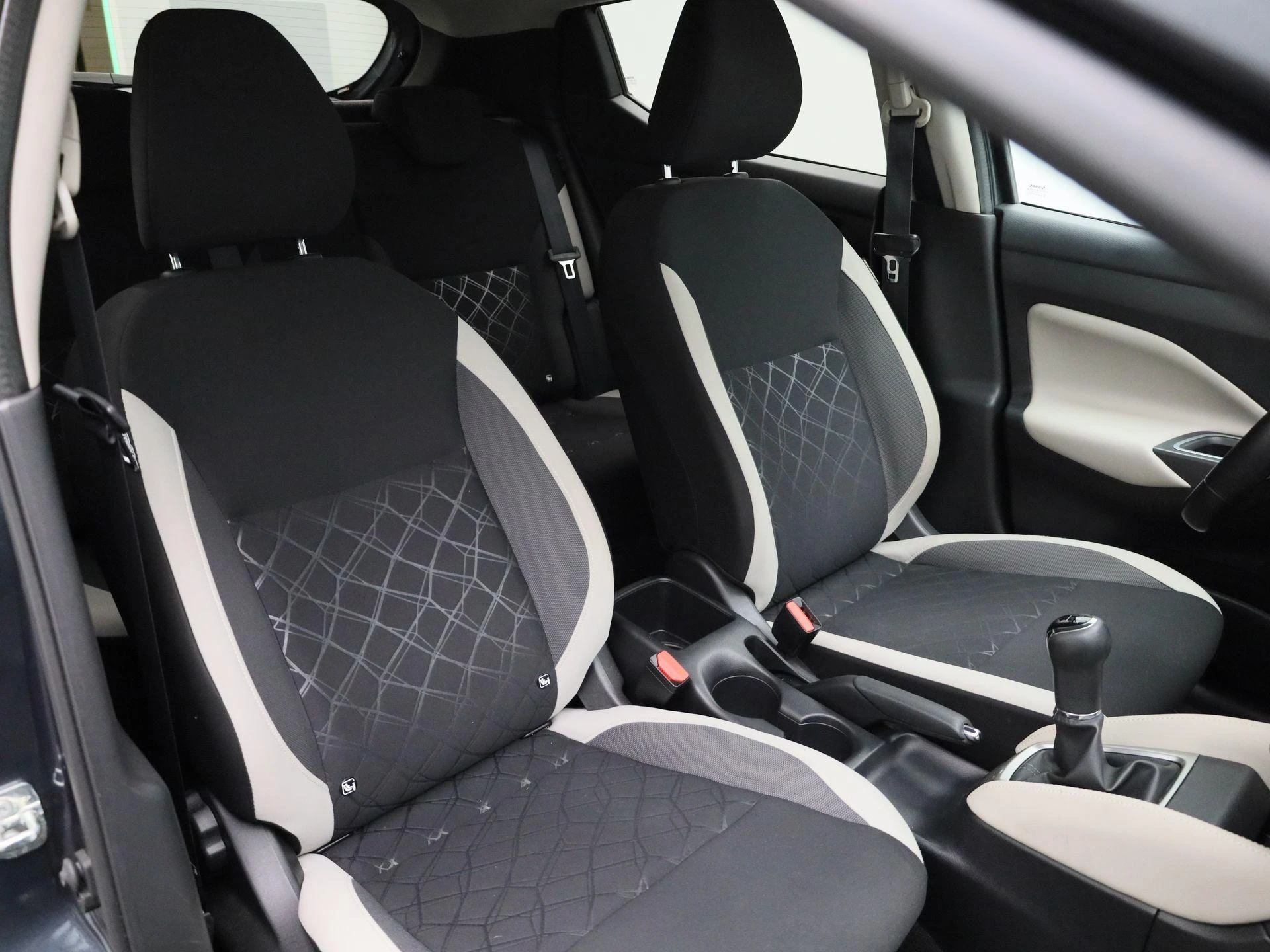 Nissan-Micra-image-13