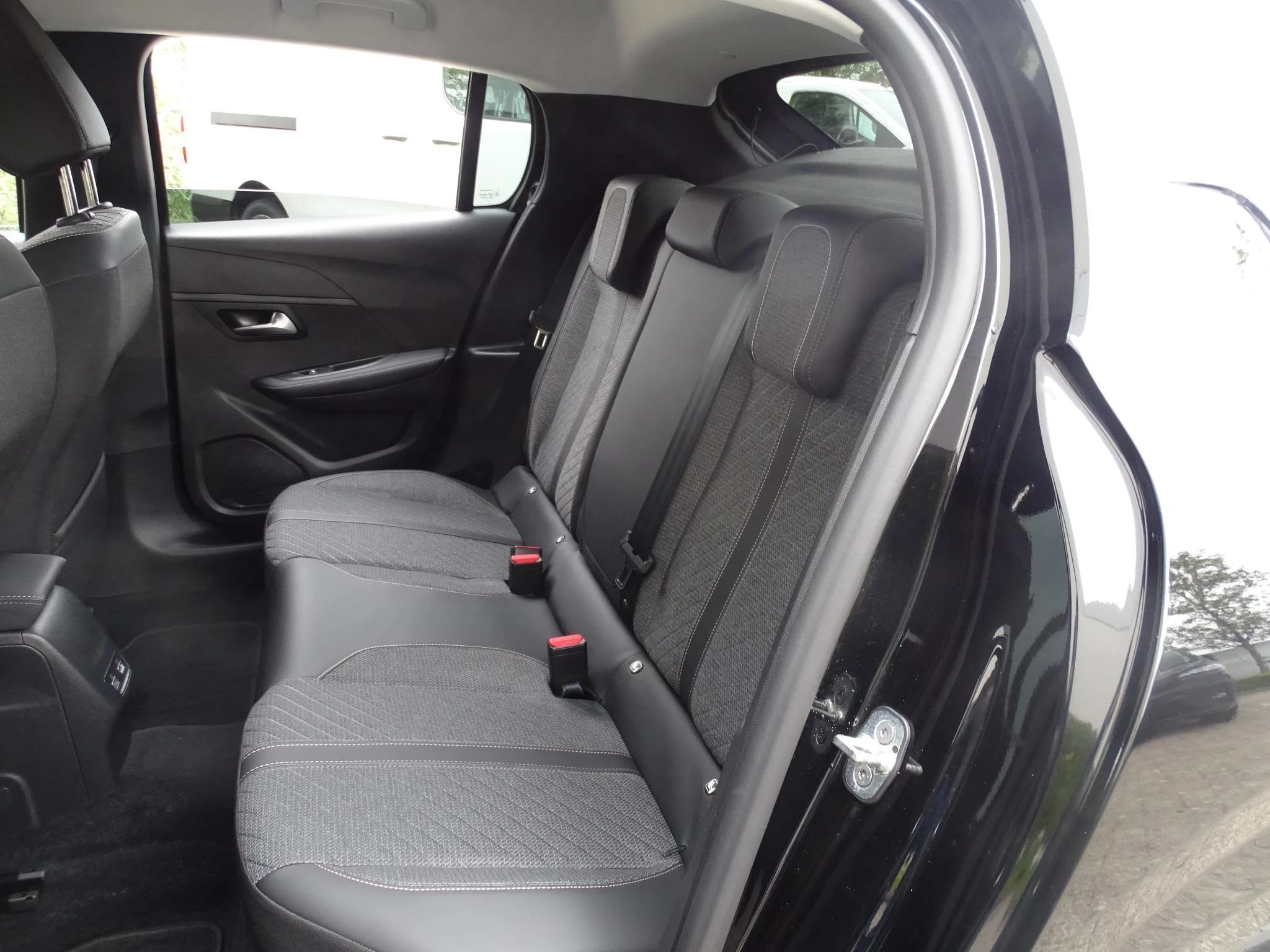 Peugeot 208 1.2T Allure