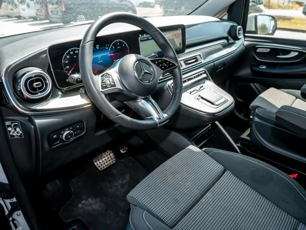 Mercedes-Benz-V-Klasse 220-image-7