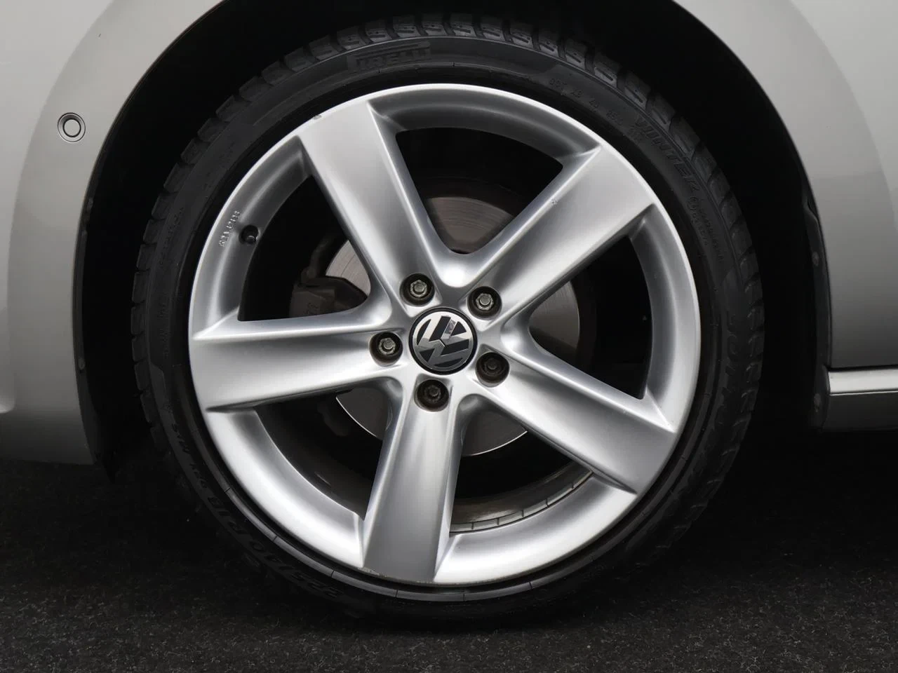 Volkswagen-Golf Sportsvan-image-3