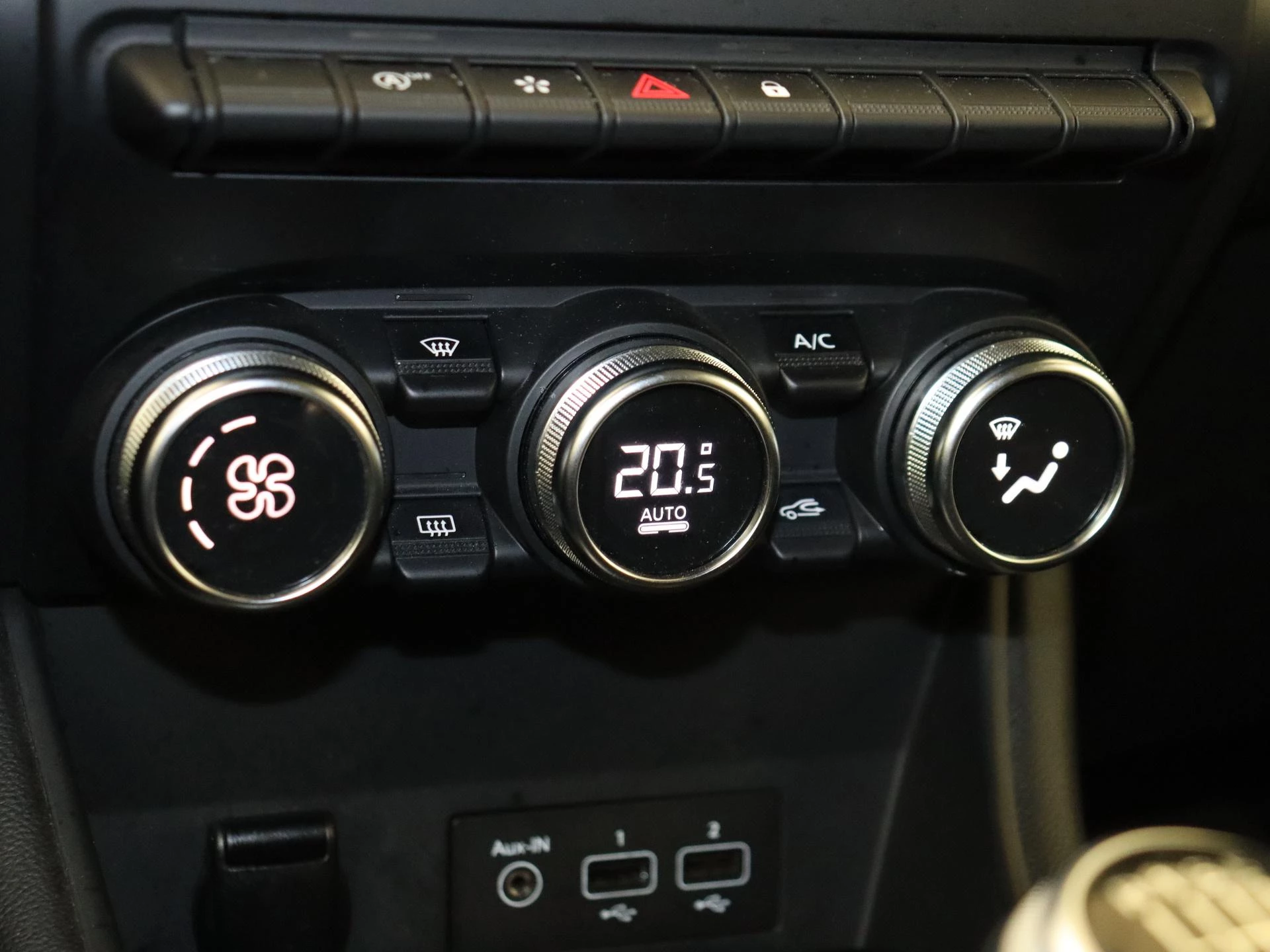 Renault-Captur-image-18