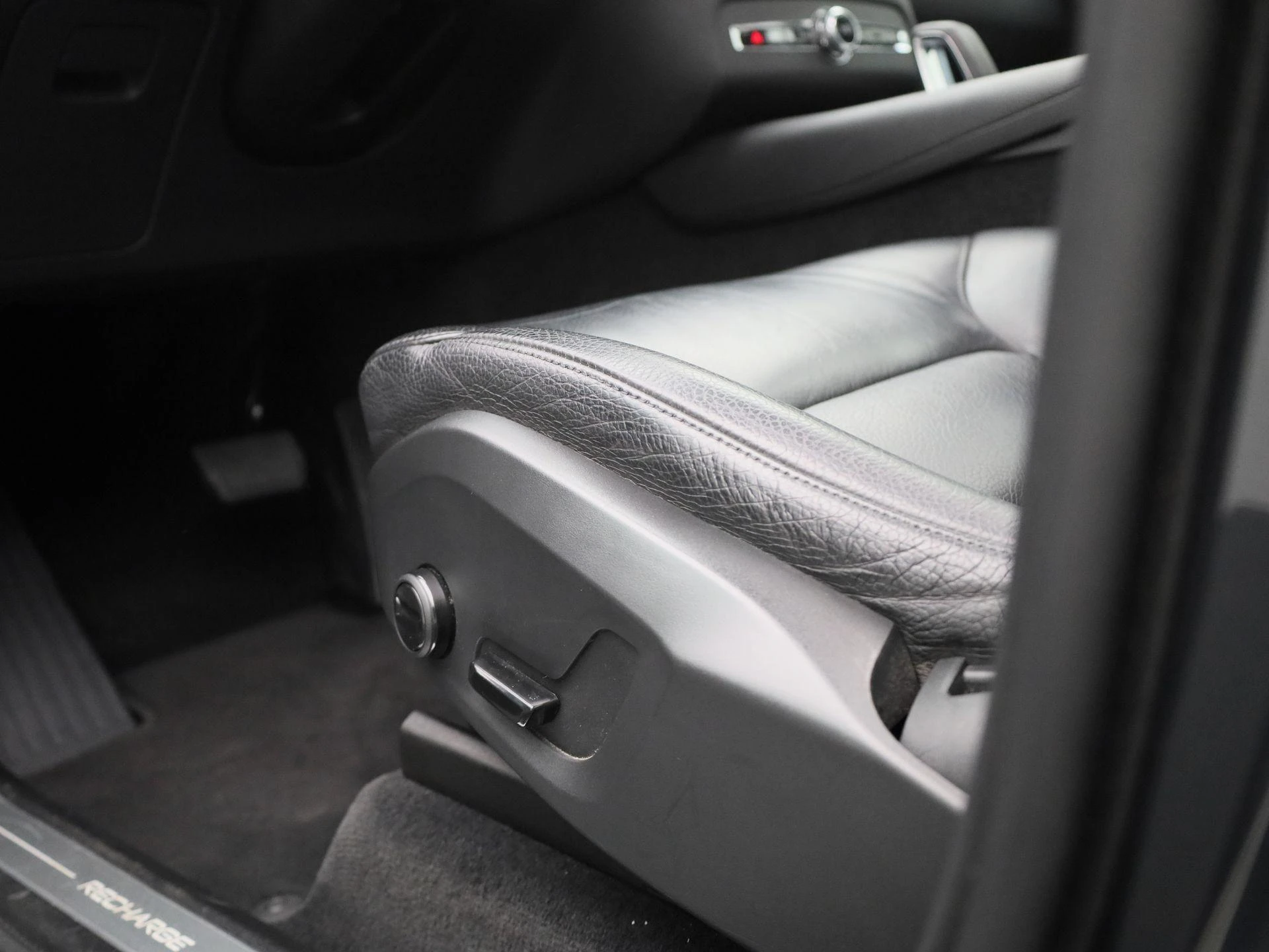 Volvo-XC90-image-33
