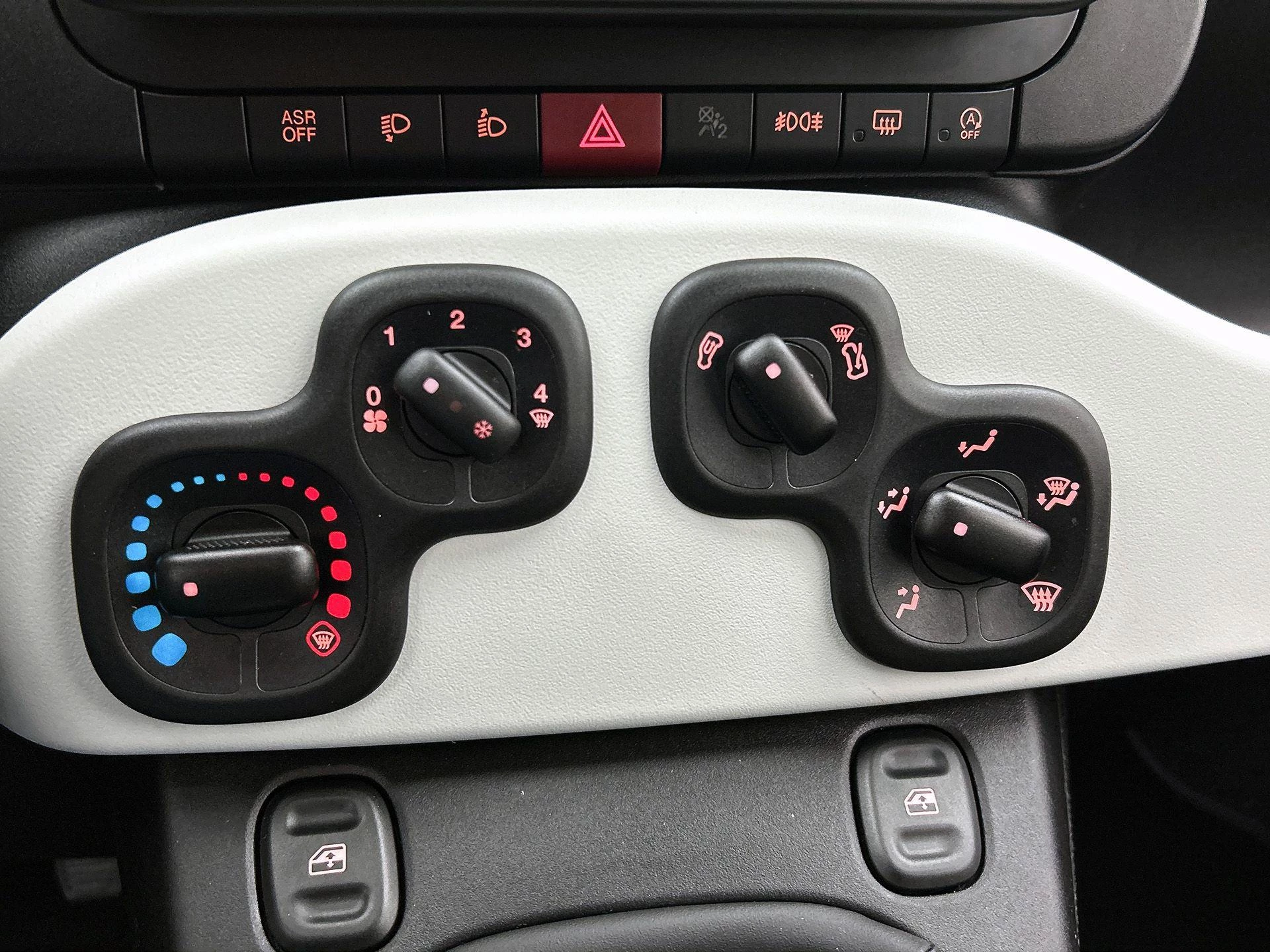 Fiat Panda 1.0 Hybrid Pandina