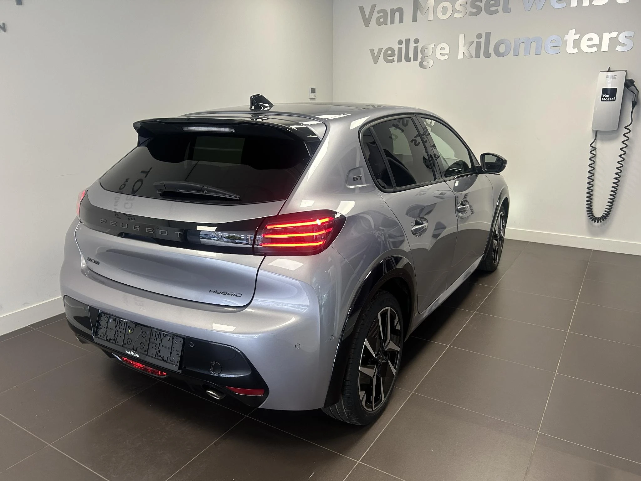 Peugeot-208-image-3