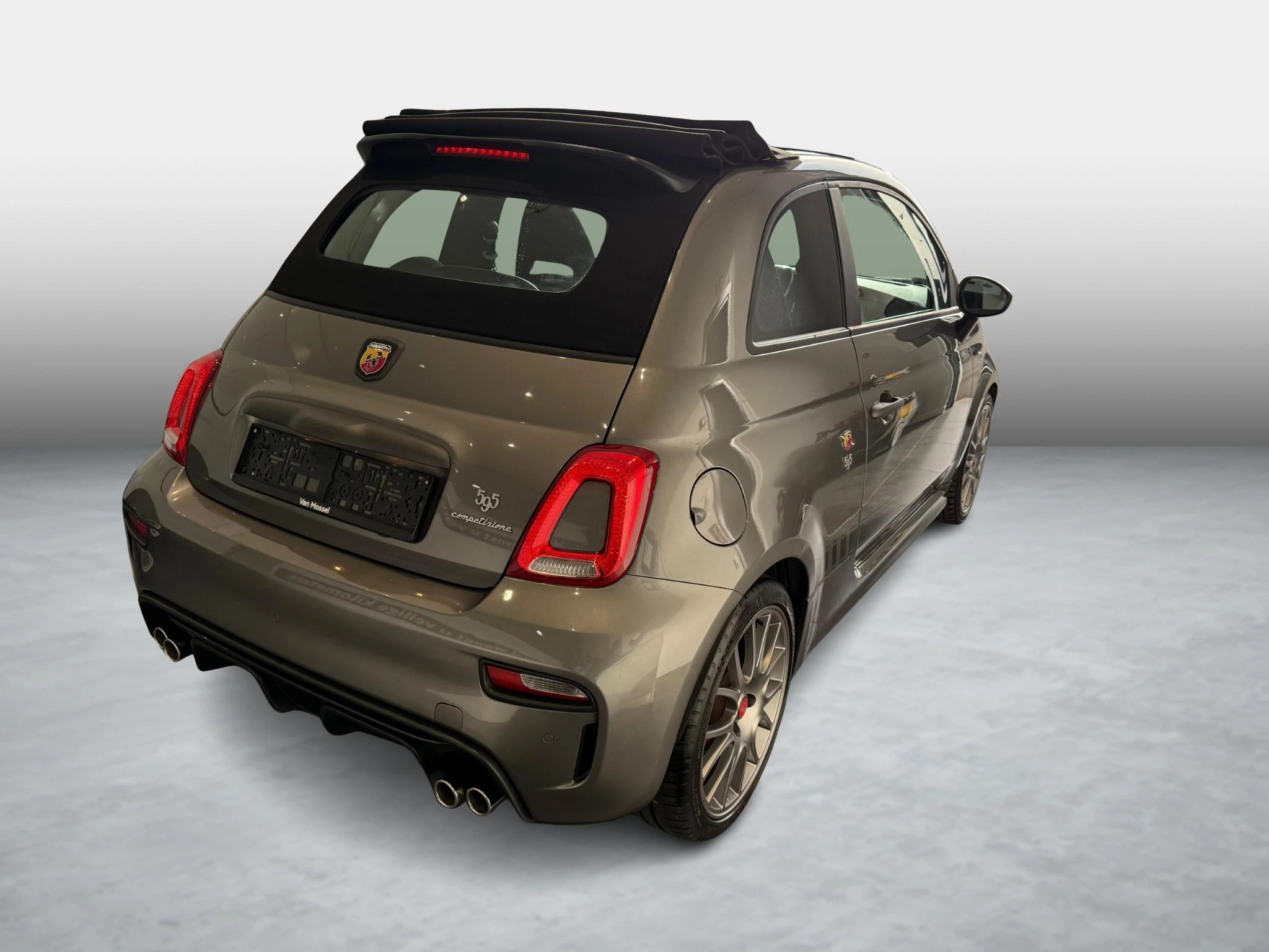 Abarth 500C 1.4 T-Jet 595 132kW Competizione