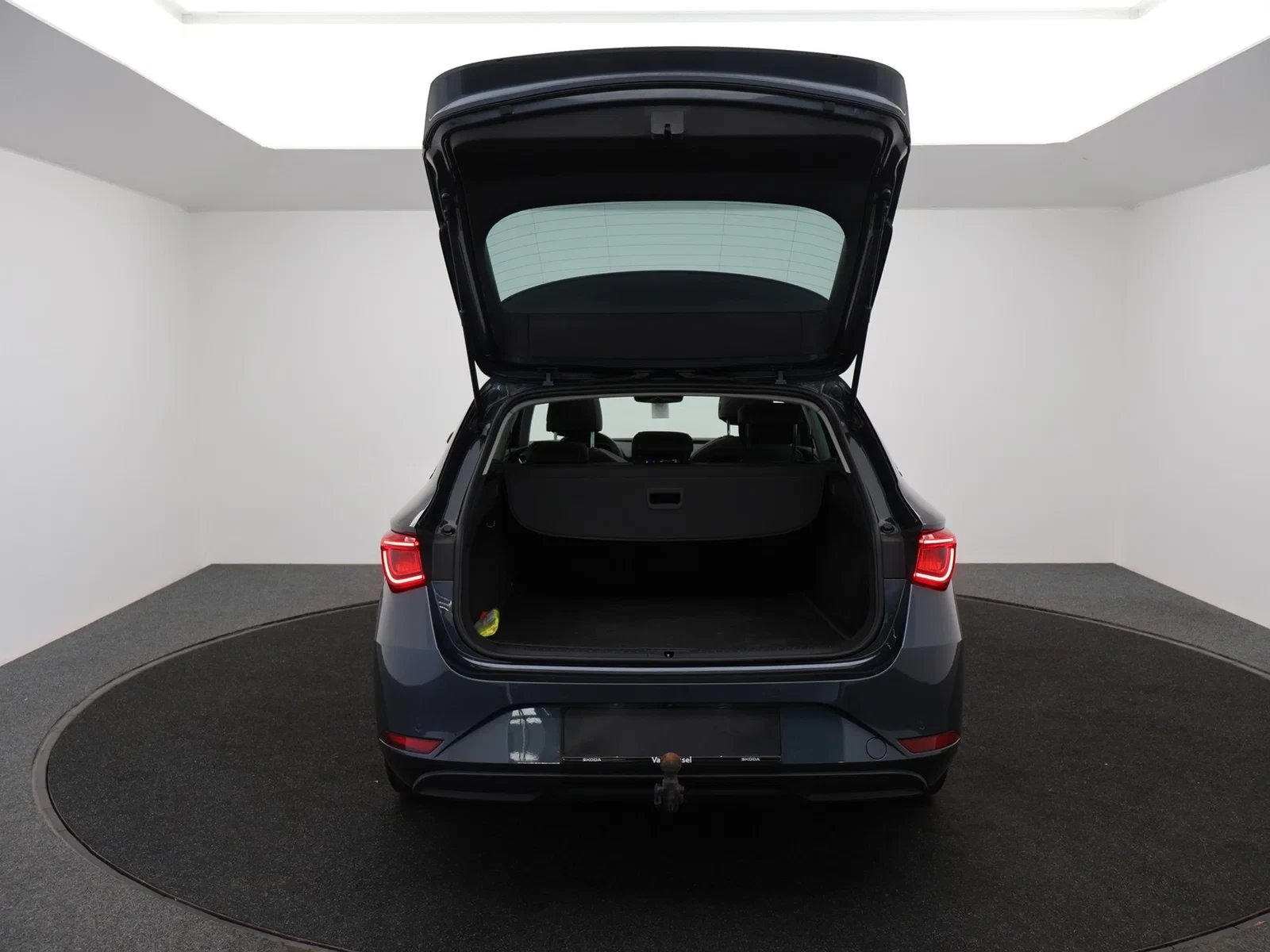 SEAT Leon ST Leon Break Xcellence 1.5TSI 150PK *PANODAK*TREKHAAK*CAMERA*PDC*ACC*NAVI*APP-CONNECT*...*