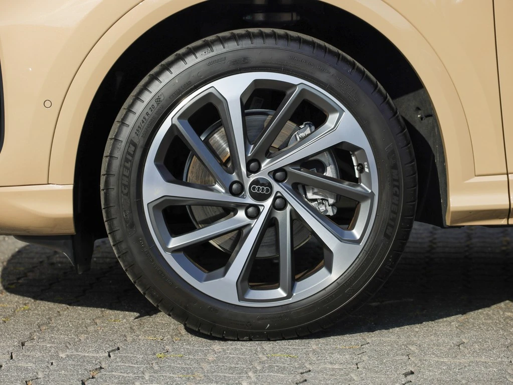 Audi Q5 SUV S line TFSI 150 kW S tronic