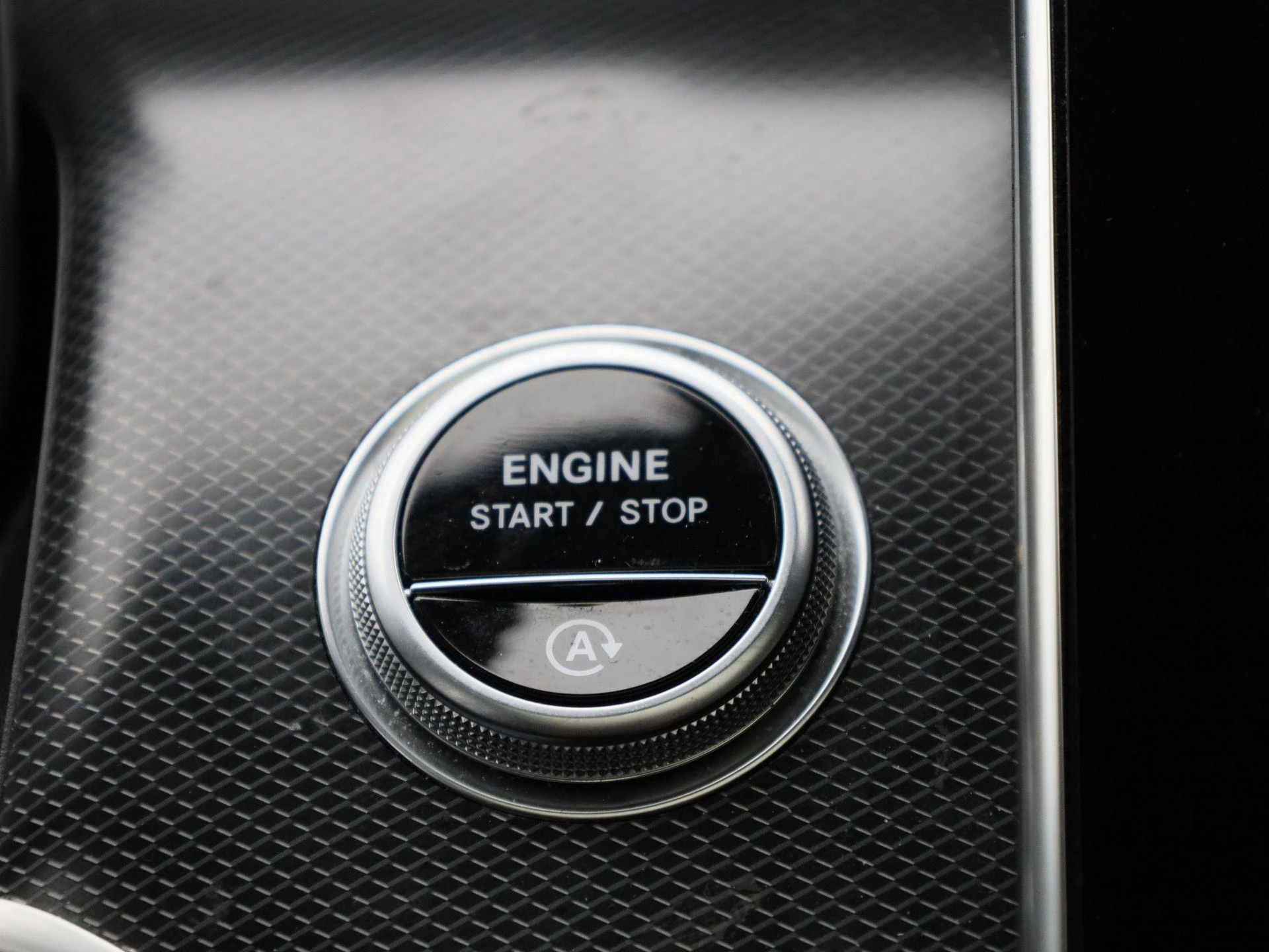 Mercedes-Benz GLC 220 d 4MATIC AMG Line Coupé + AIRMATIC + LEDER + PANO + BURMESTER + DIG. LIGHT
