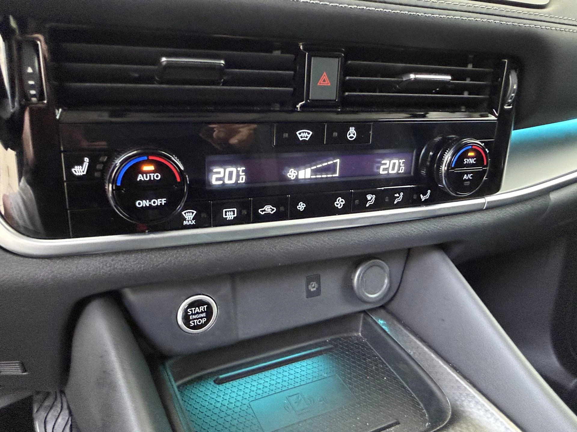 Nissan-QASHQAI-image-18
