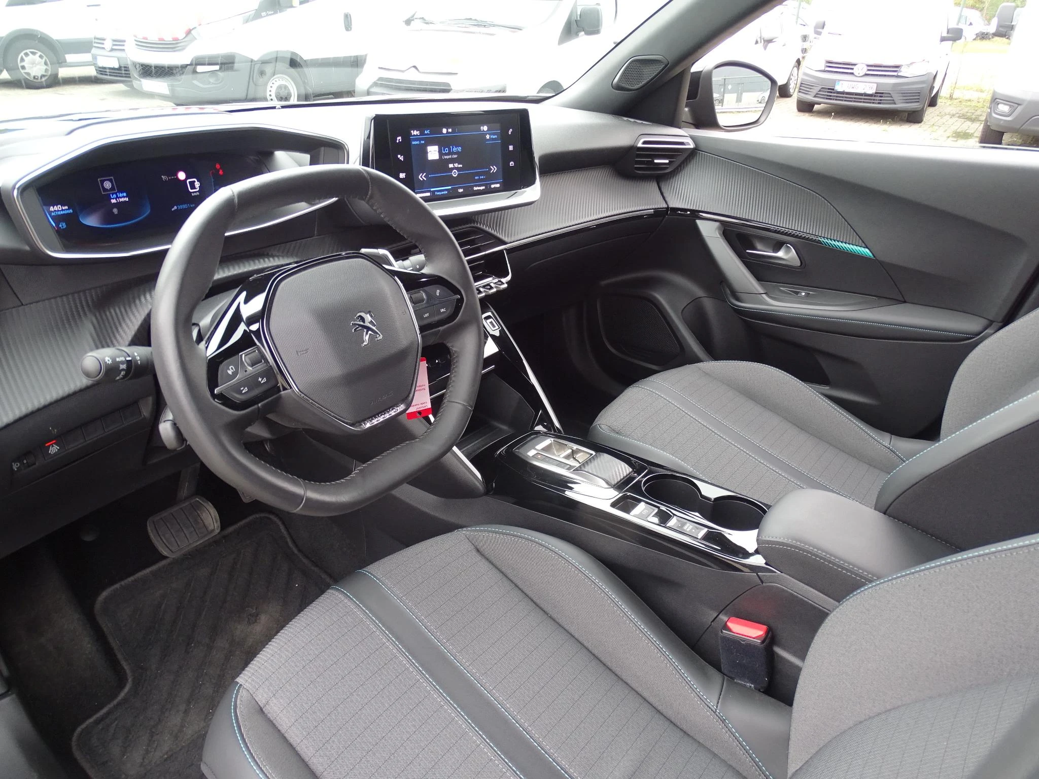 Peugeot-2008-image-11