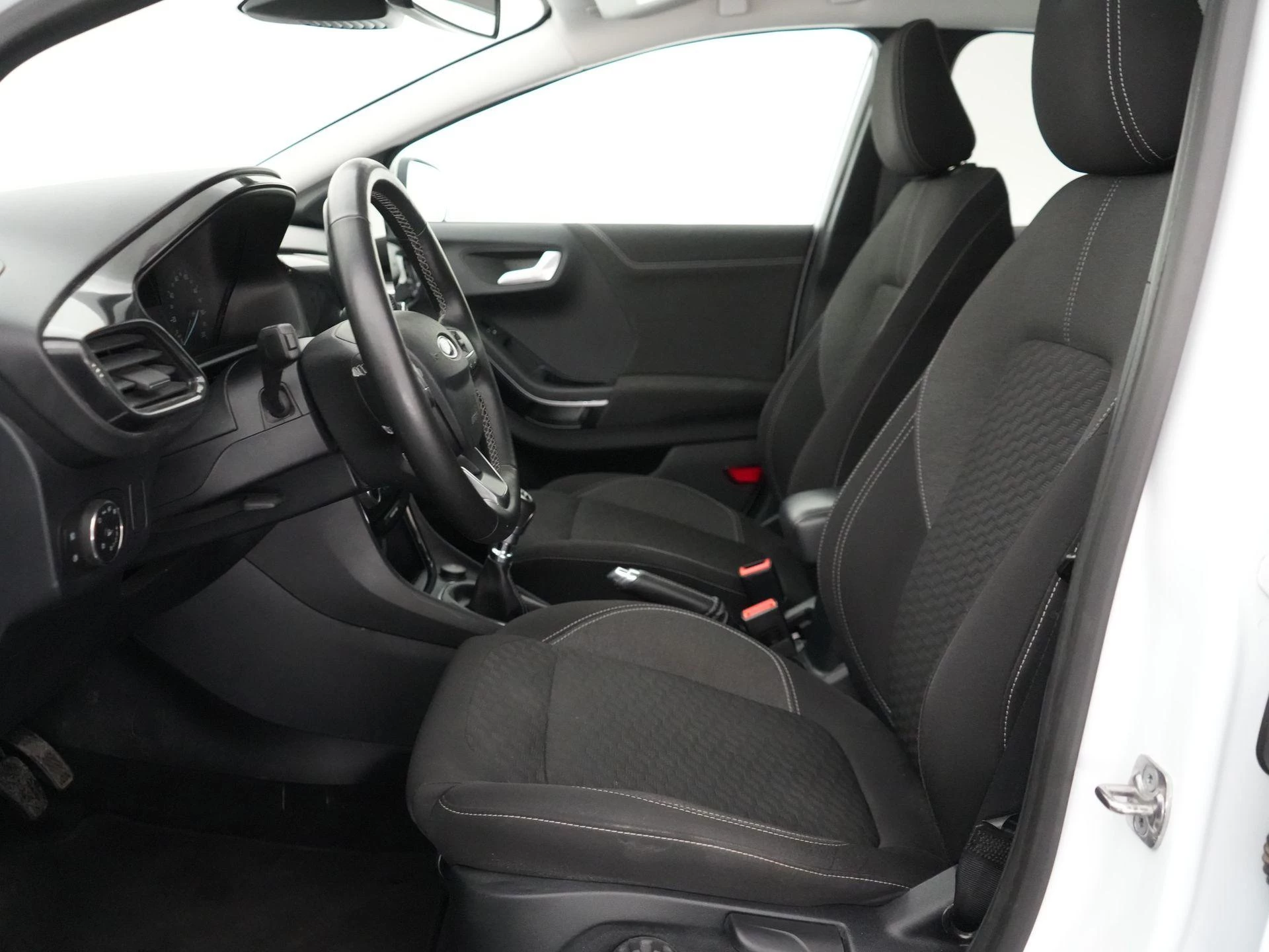 Ford Puma 1.0i Ecoboost mHEV 92kW Titanium
