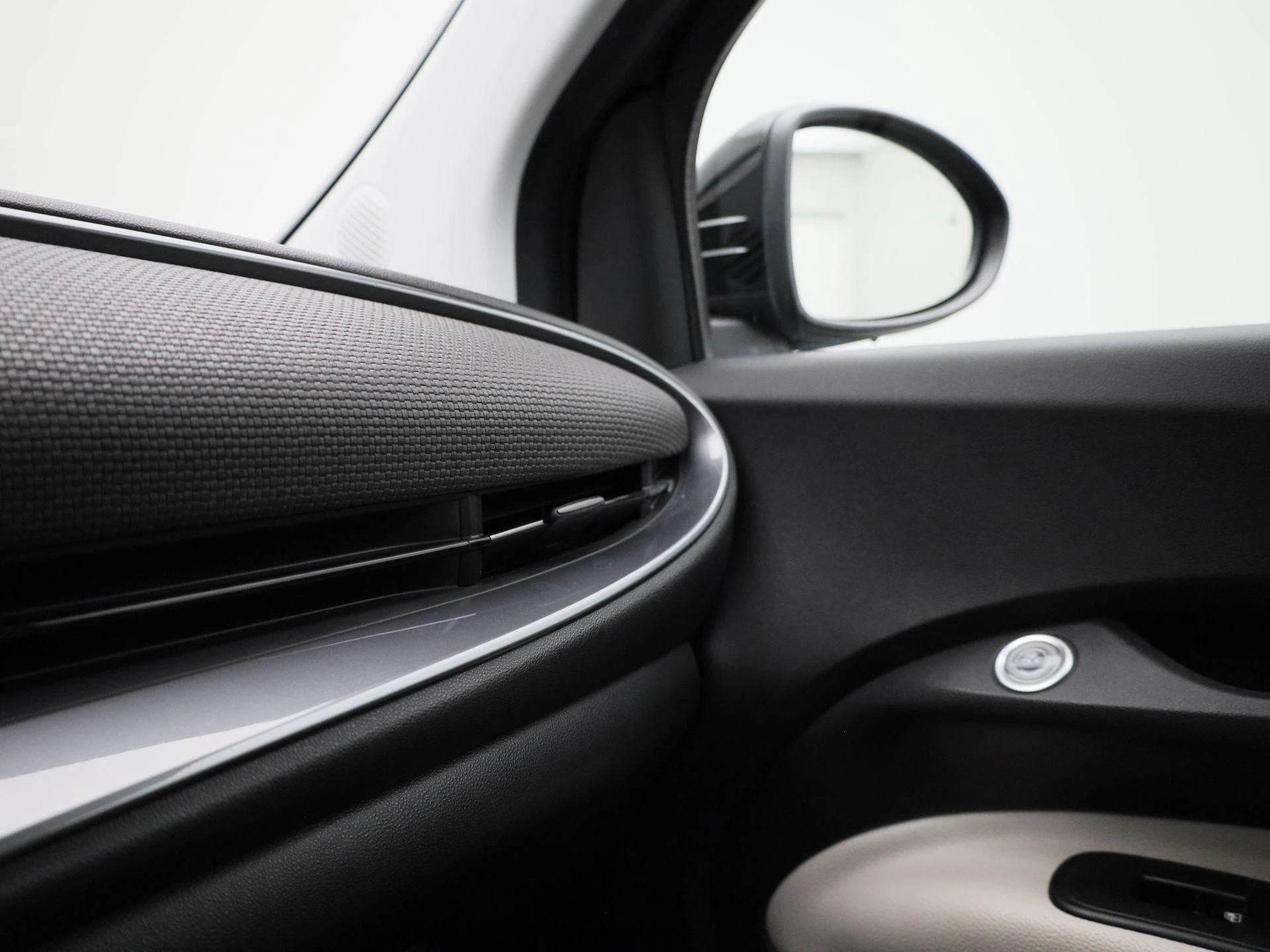 Fiat-500e-image-28