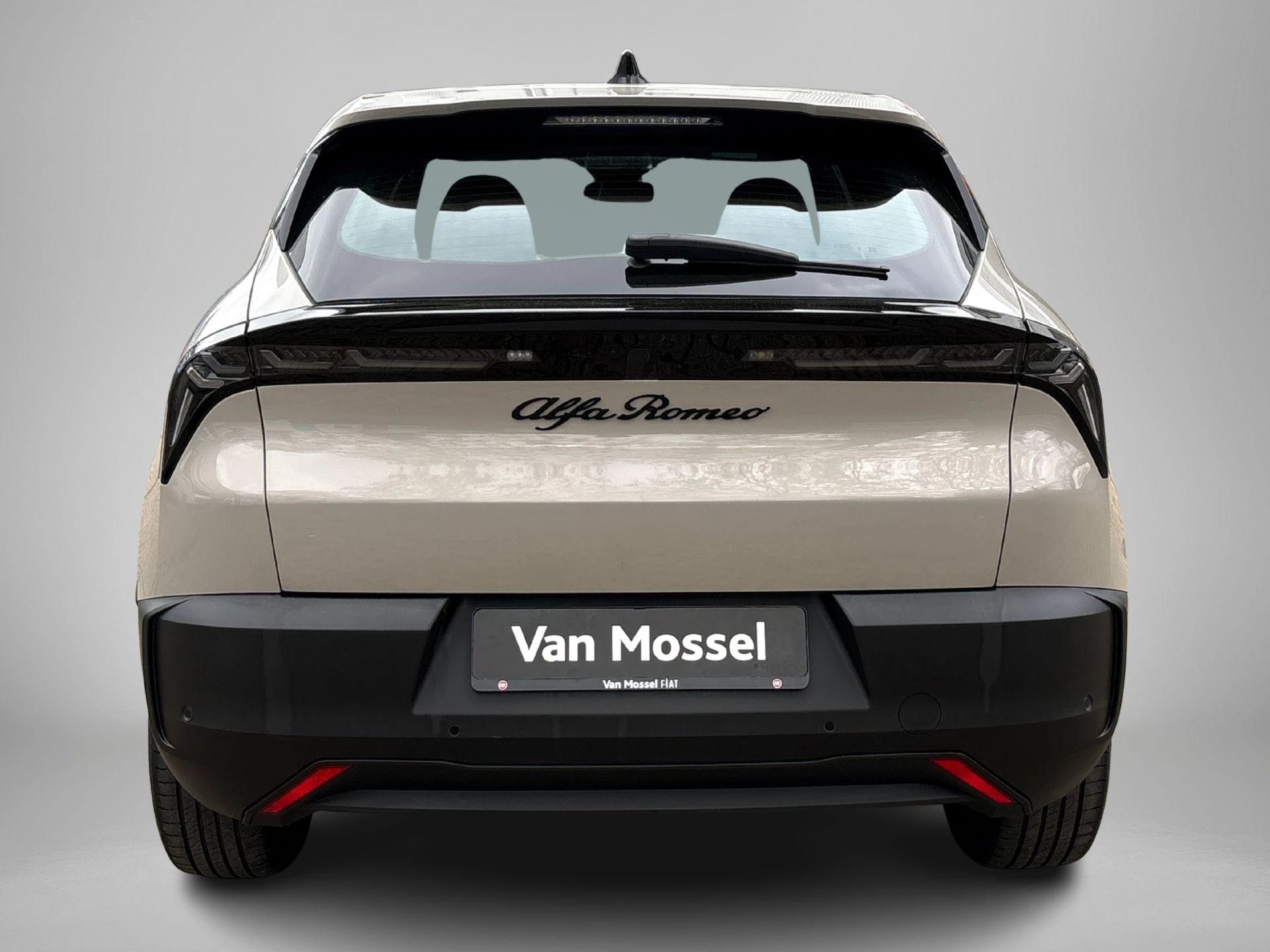 Alfa Romeo Junior Elettrica 54 kWh