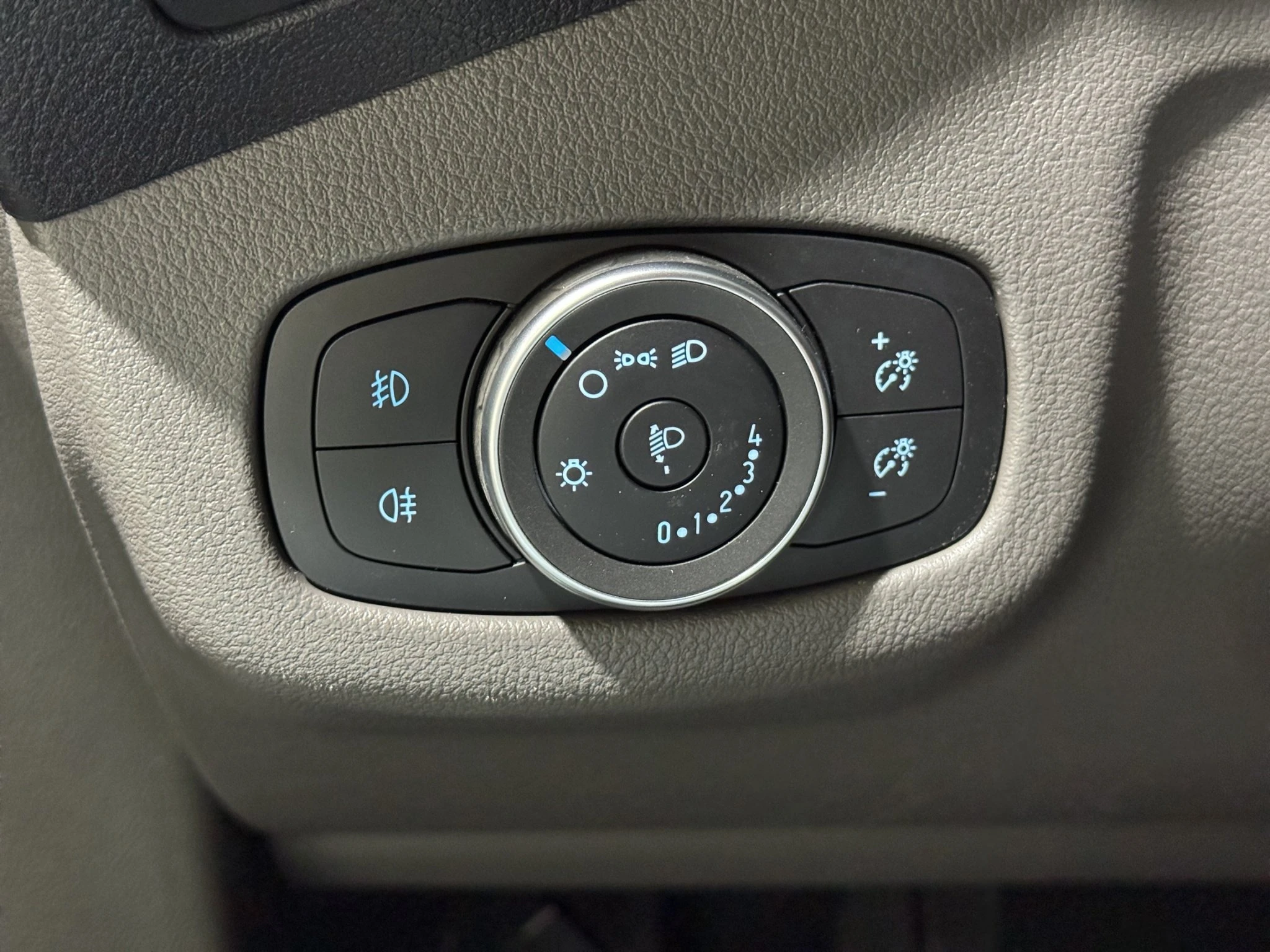 Ford Transit Connect T210 L1 1.0 EcoBoost 74kW Kasten-LKW. 3-türig