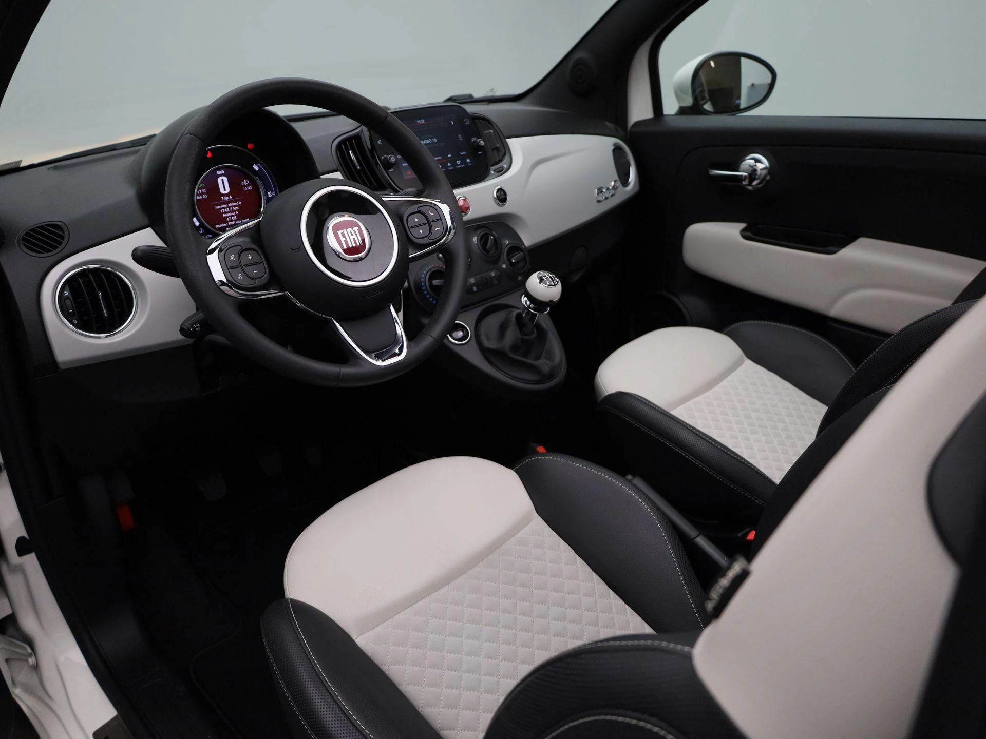 Fiat-500C-image-14