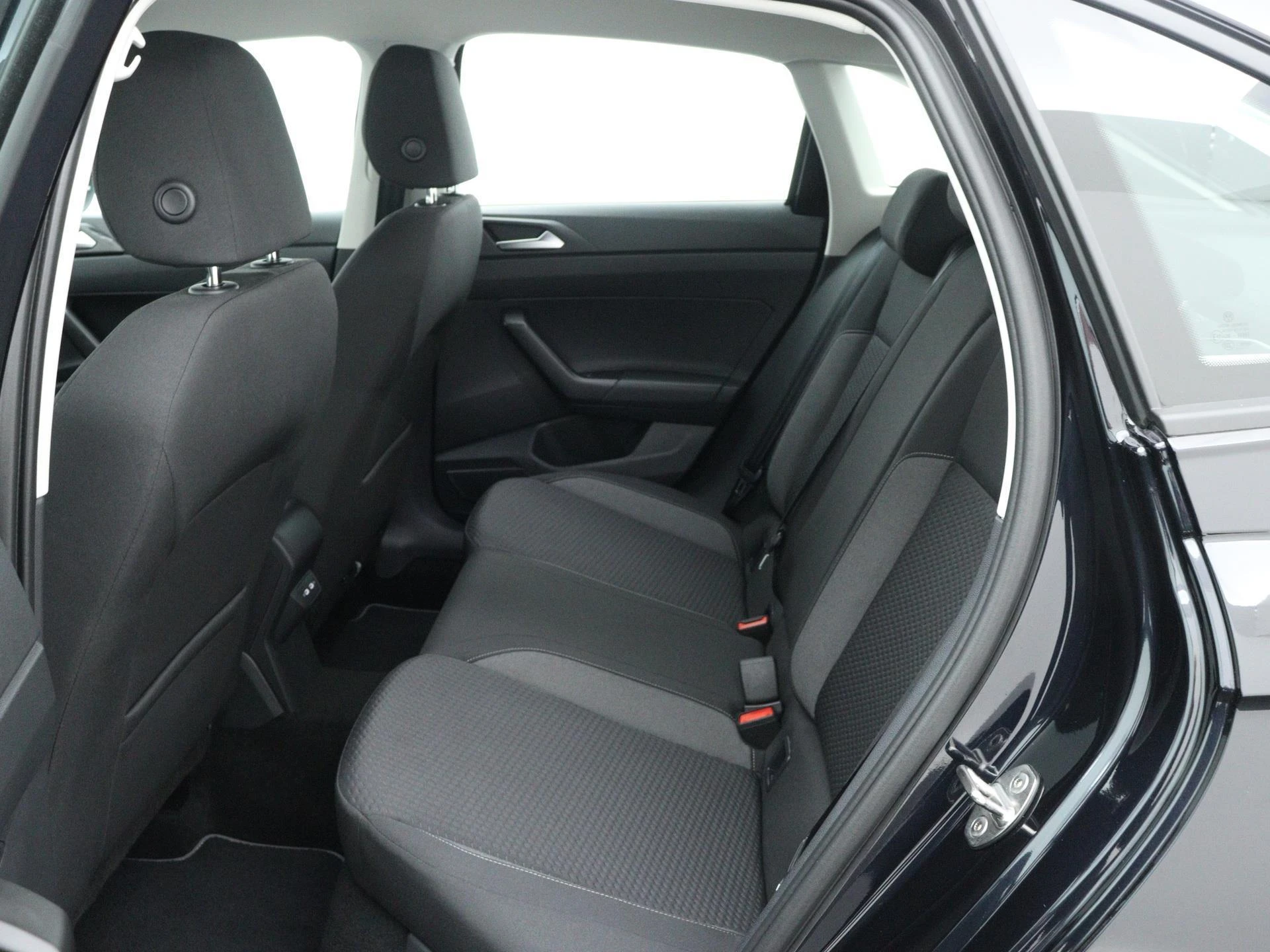 Volkswagen-Taigo-image-5