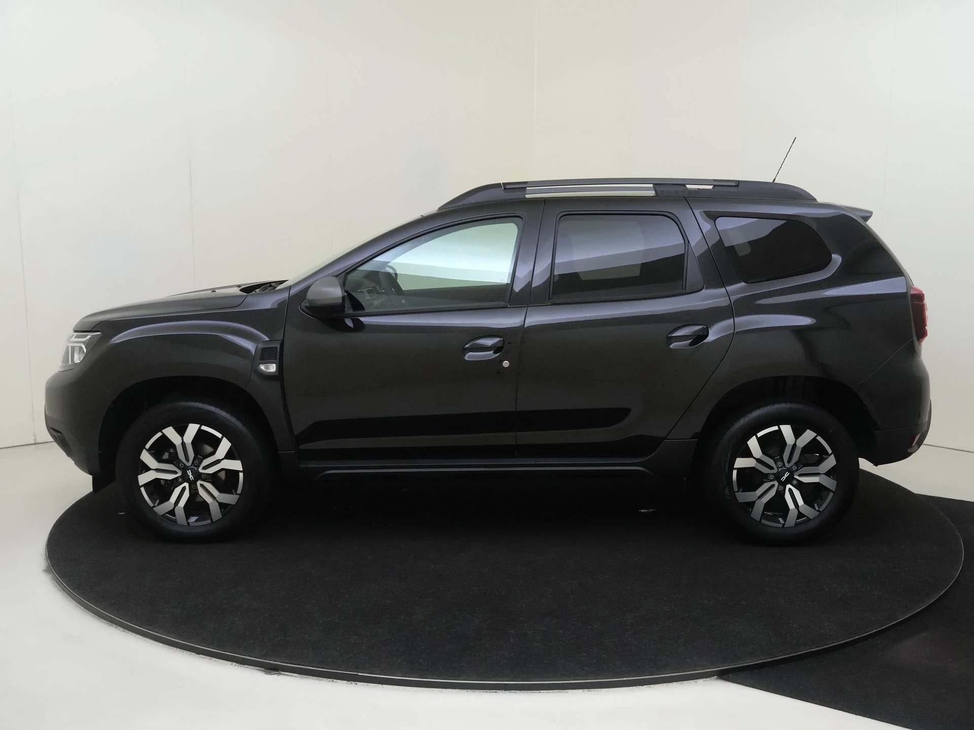 Dacia-Duster-image-7