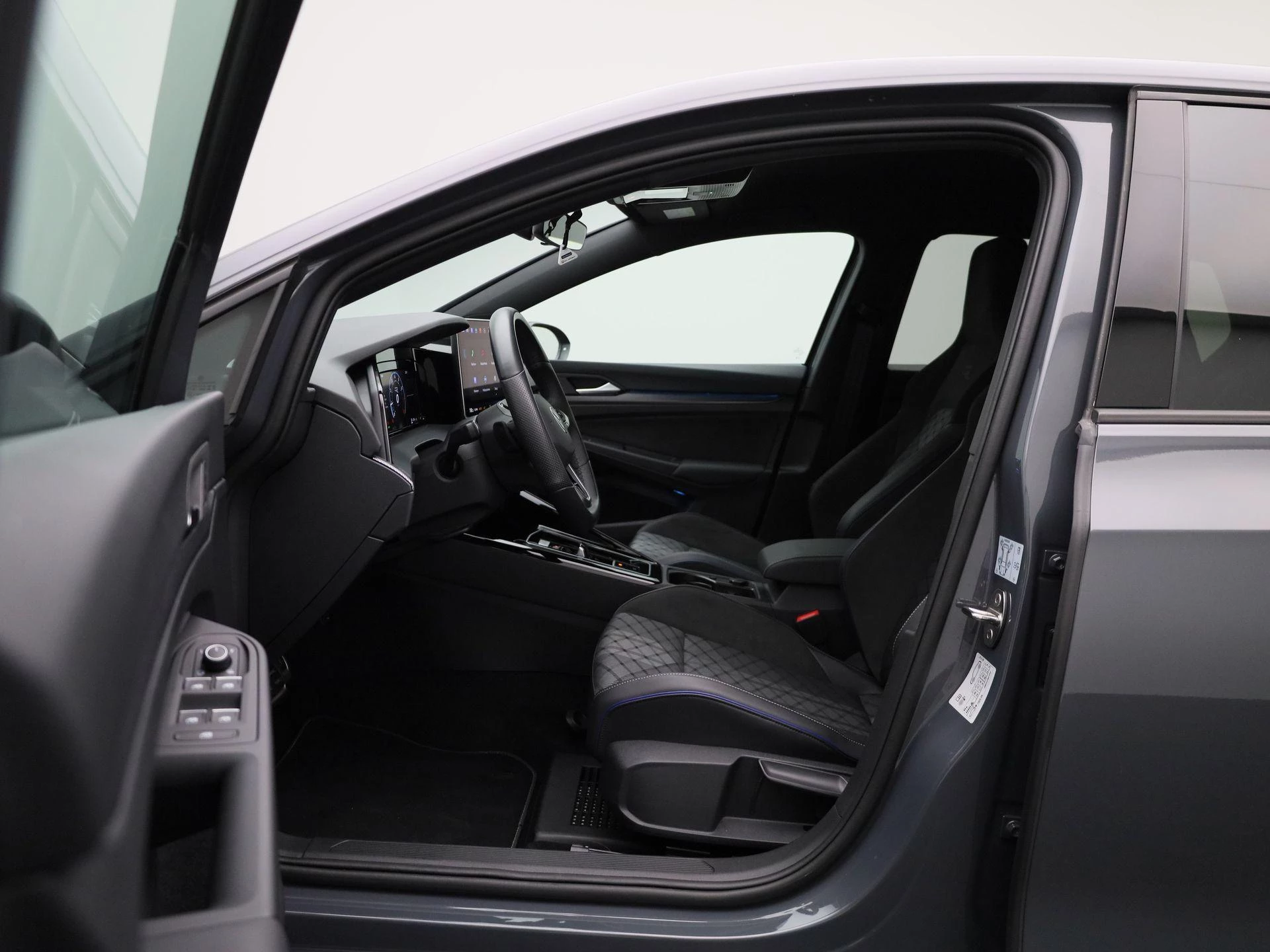 Volkswagen Golf 1.5 eTSI R-Line Edition