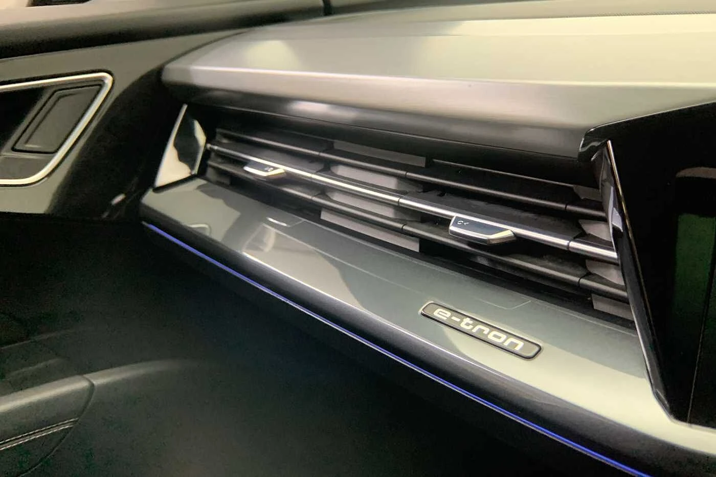 Audi-Q4 Sportback e-tron-image-19