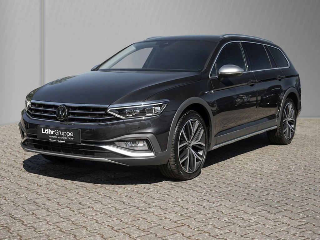 Volkswagen-Passat-image-1
