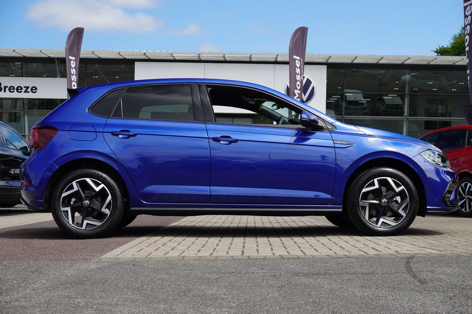 Volkswagen-Polo-image-3
