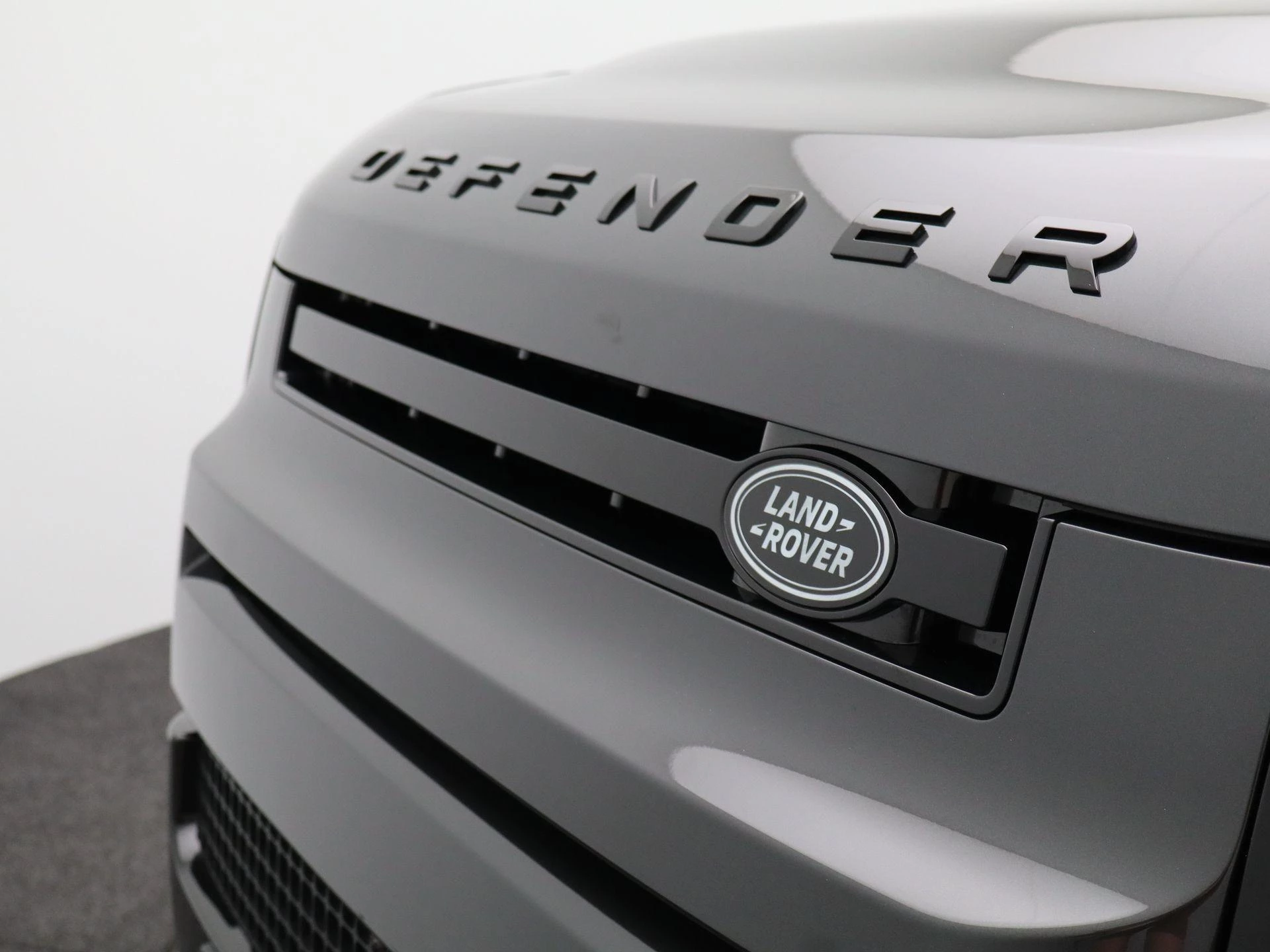 Land Rover-Defender-image-43