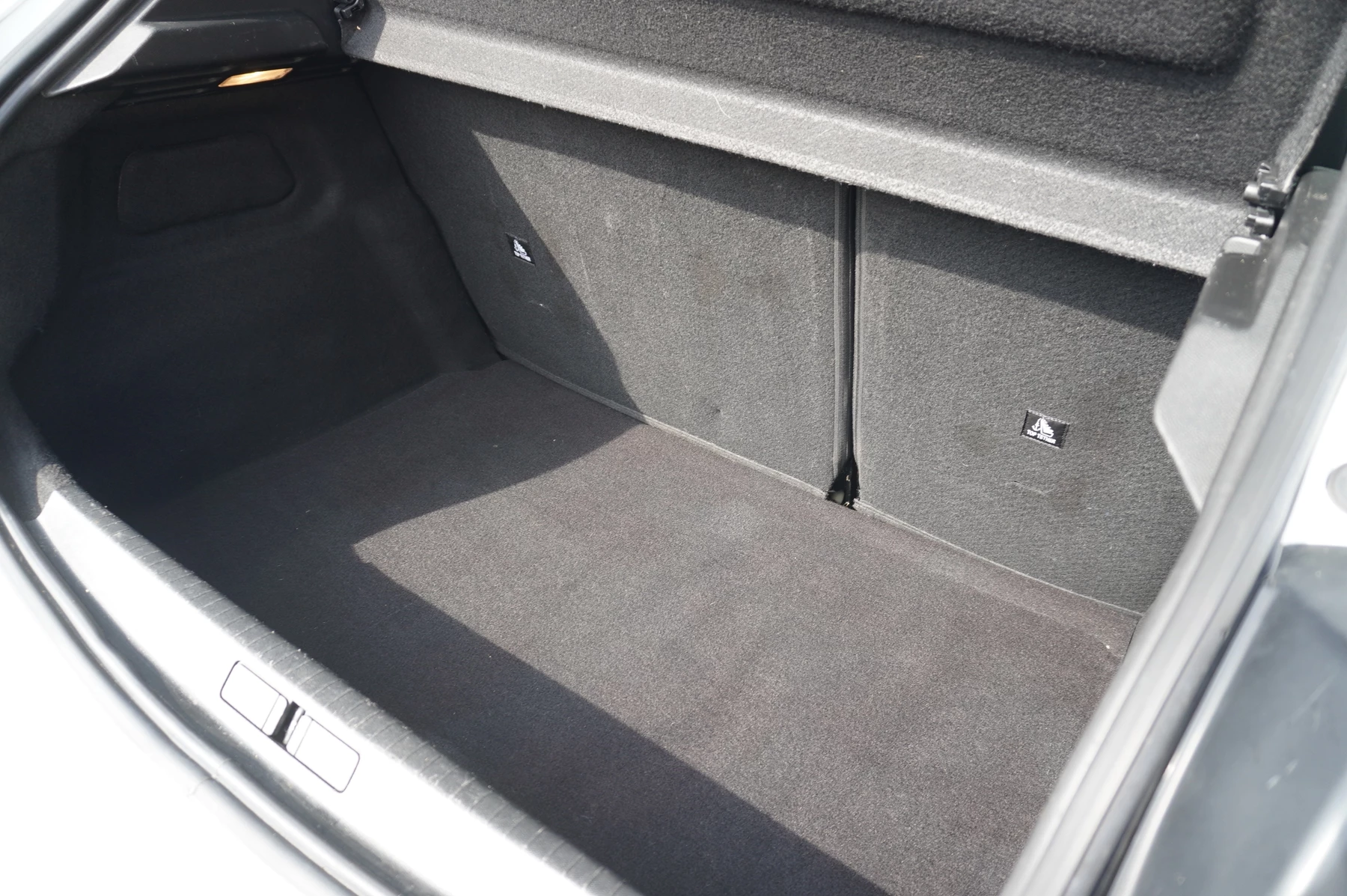 Peugeot-208-image-11