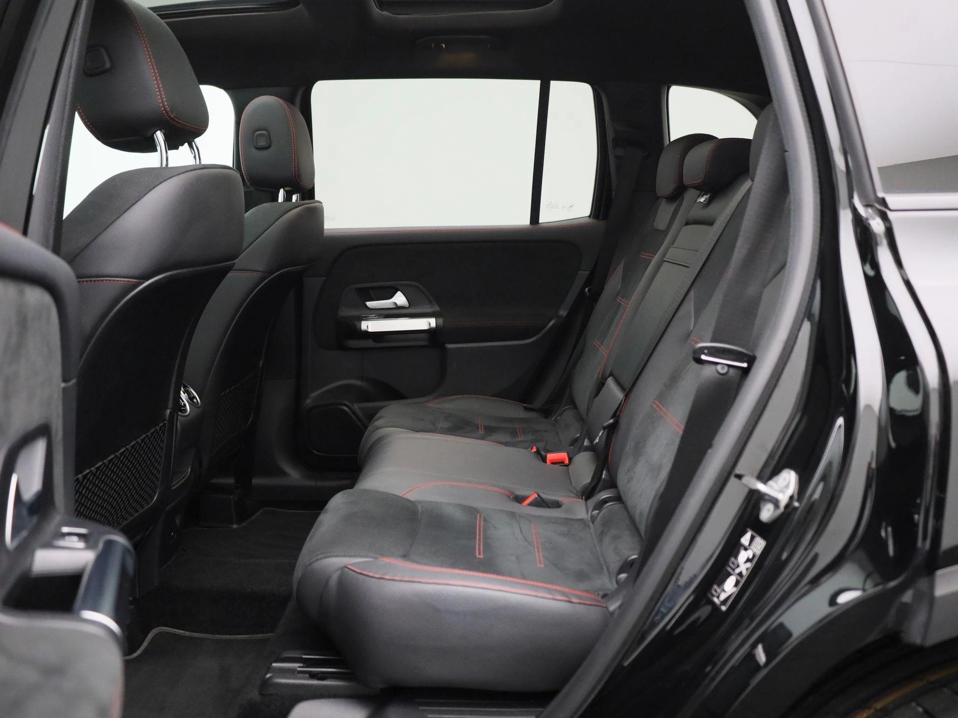 Mercedes-Benz GLB 200 4MATIC AMG Line
