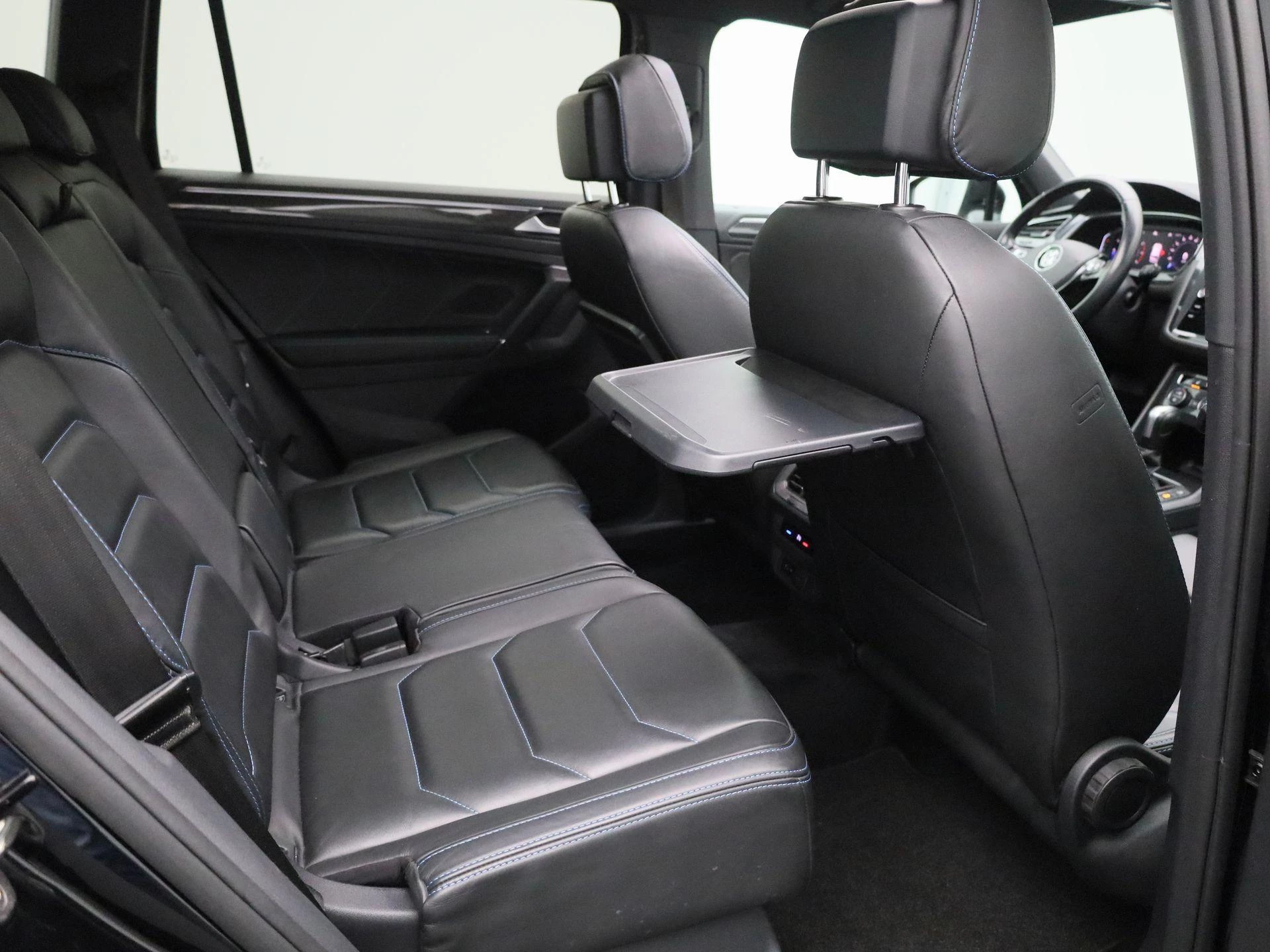 Volkswagen-Tiguan Allspace-image-40