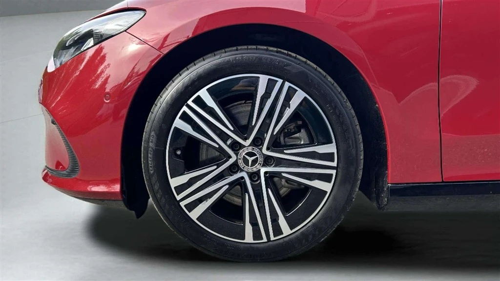 Mercedes-Benz-CLA-image-8