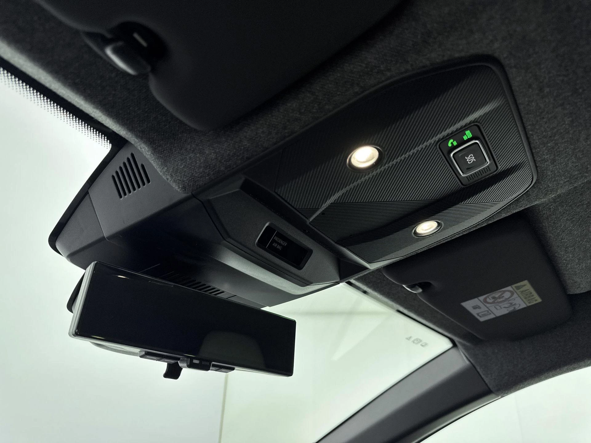 Renault-Megane E-Tech-image-26