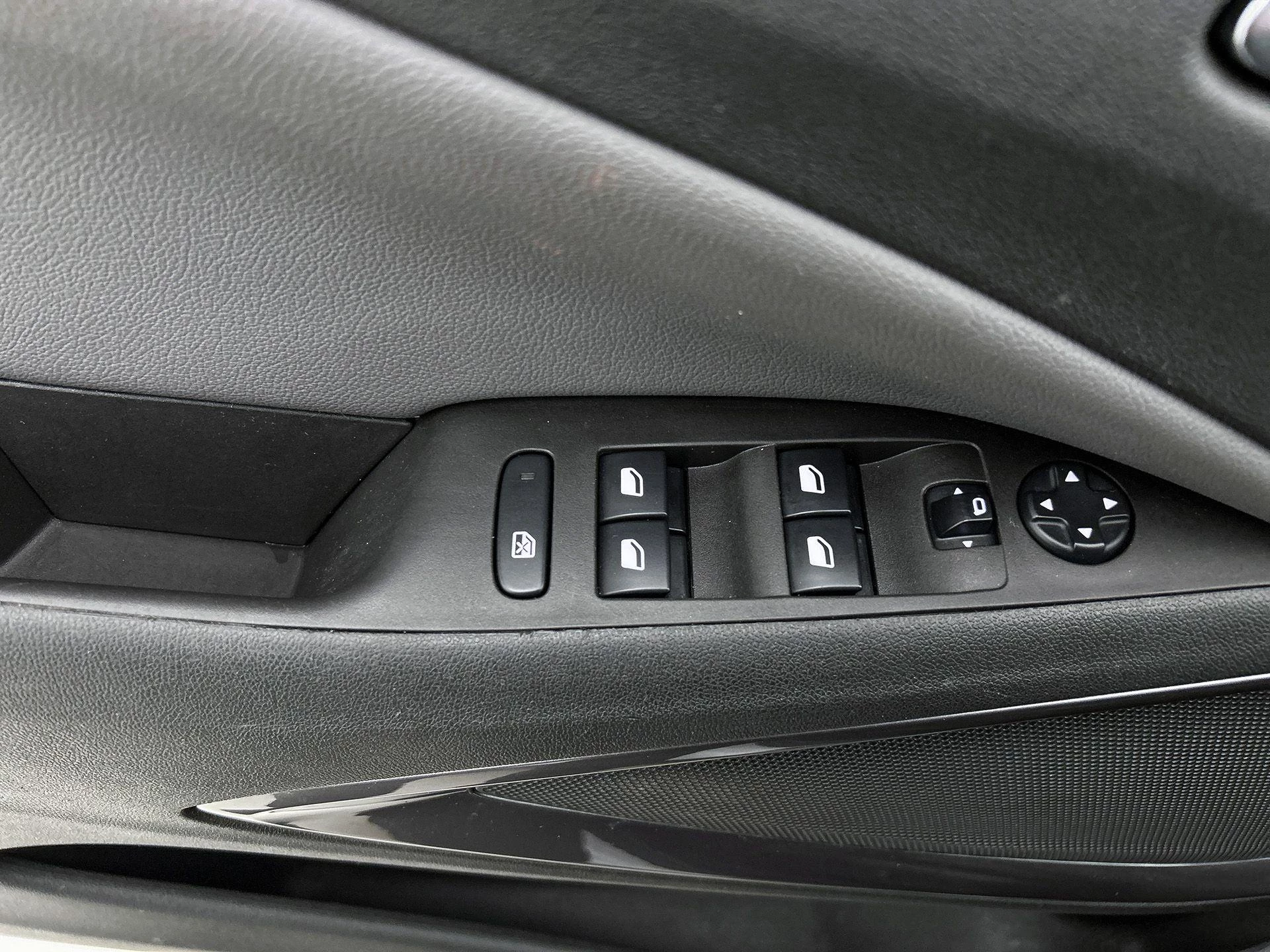 Opel-Crossland X-image-36