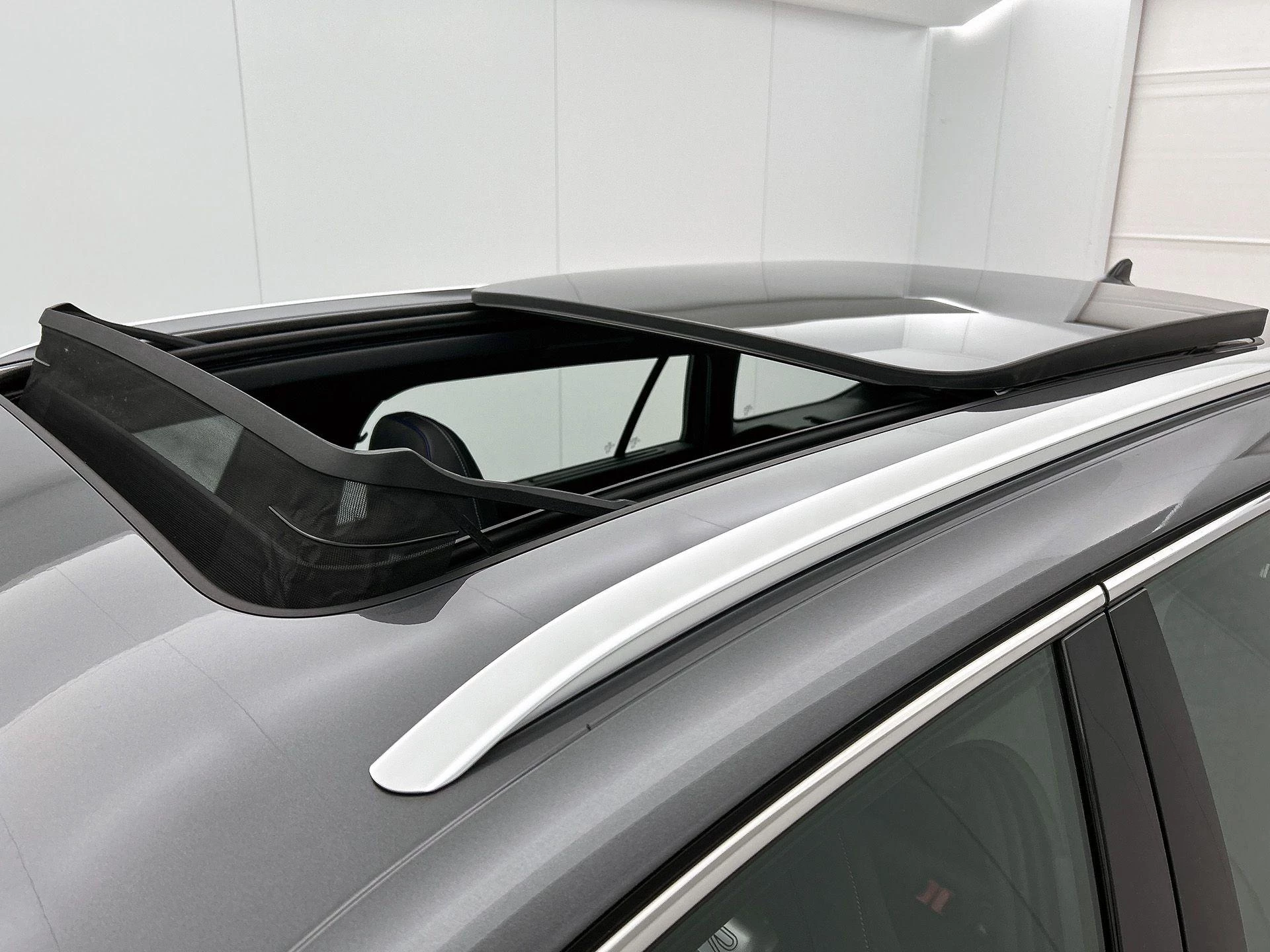 Volkswagen-Passat-image-45