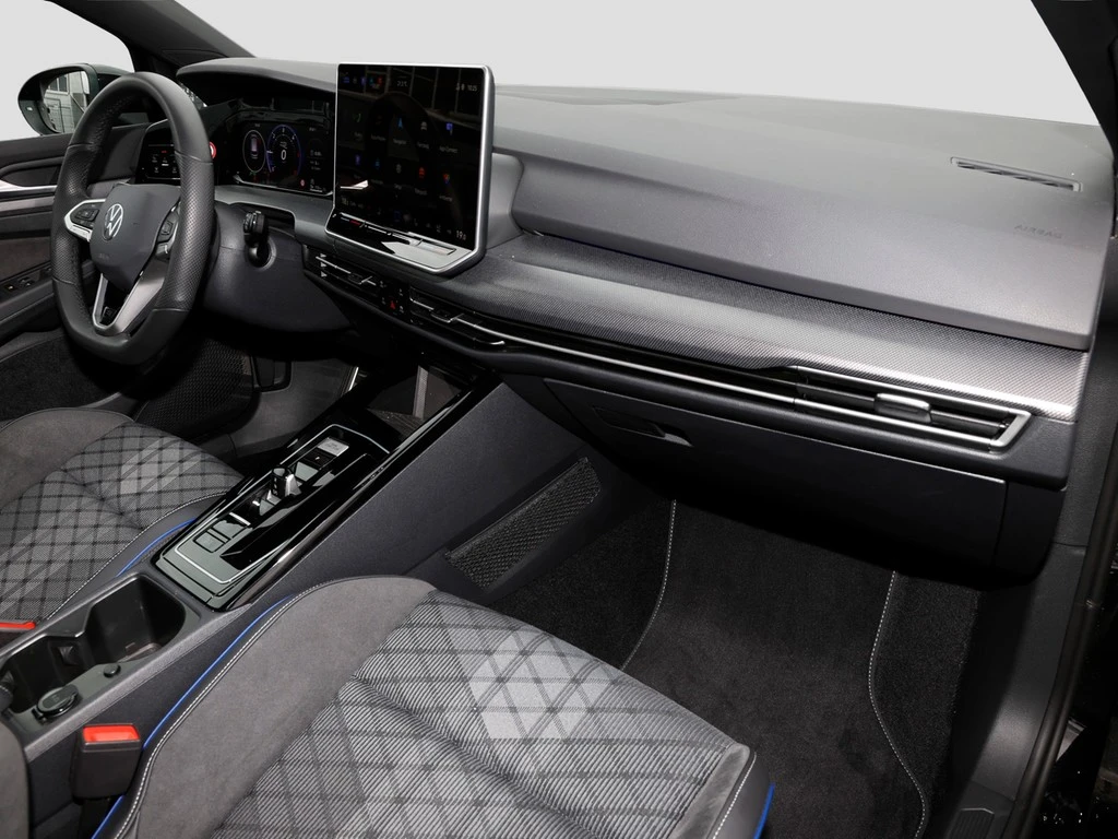 Volkswagen-Golf-image-7
