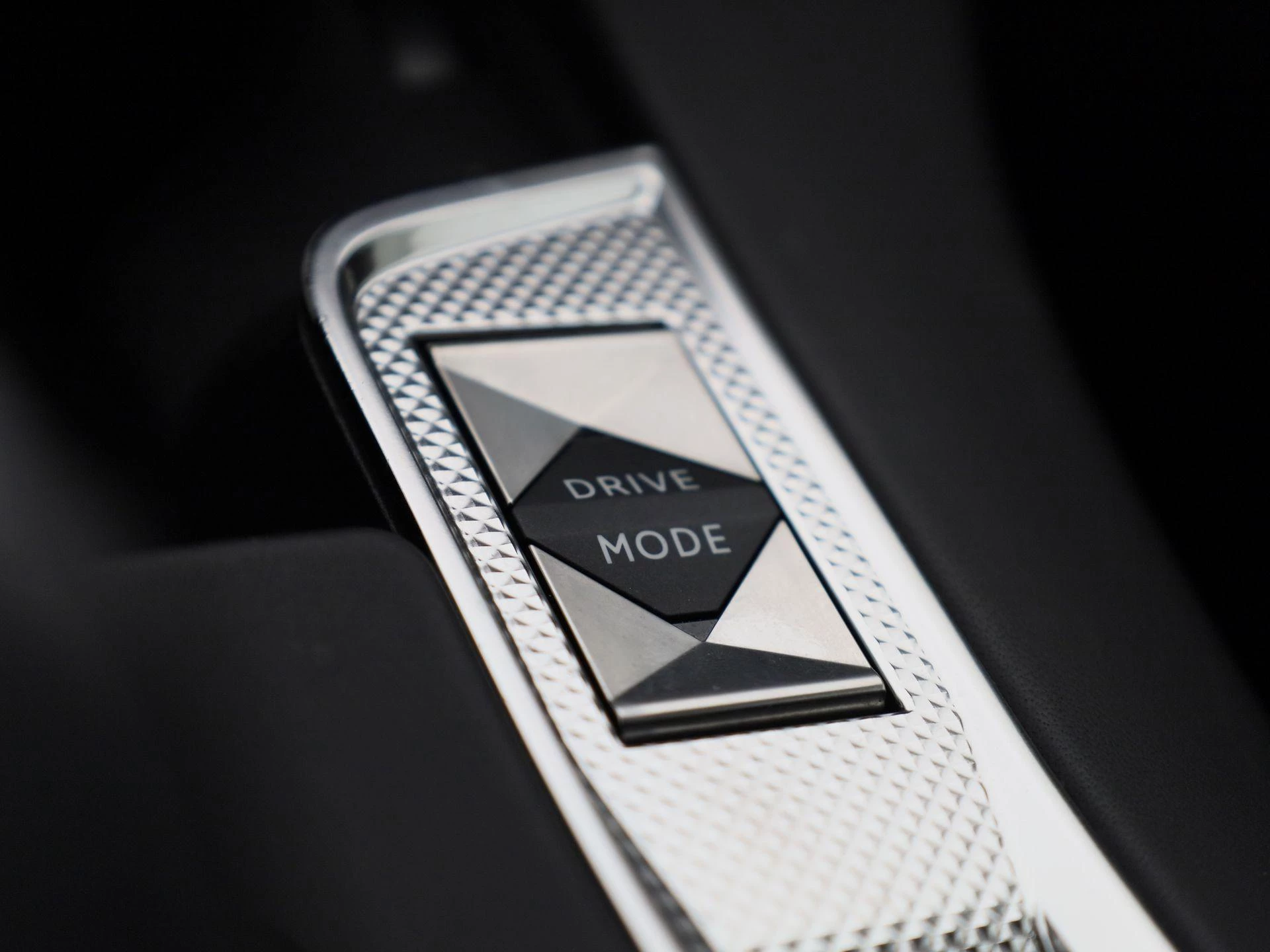 DS DS 7 Crossback E-Tense Rivoli