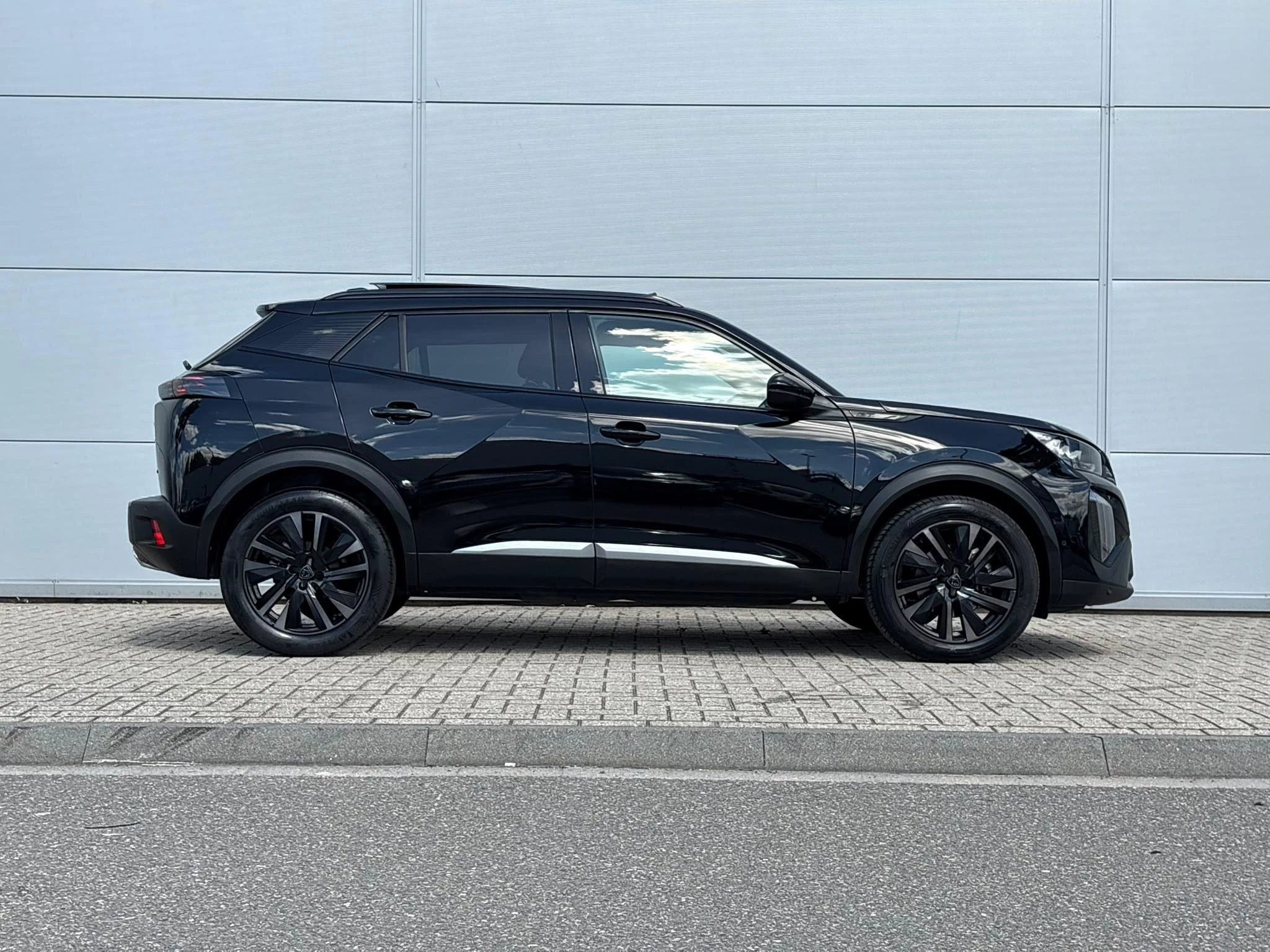Peugeot-2008-image-6