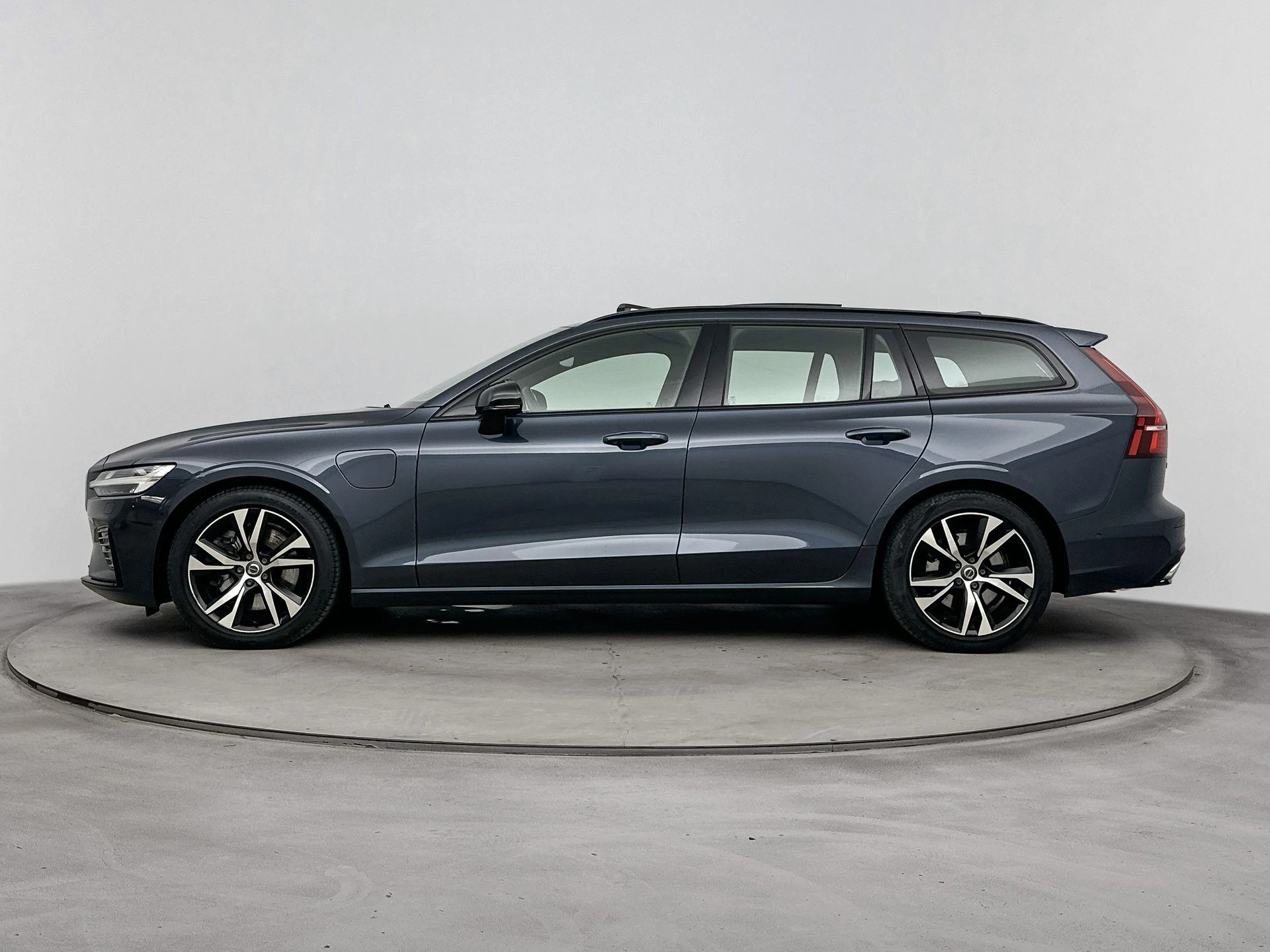 Volvo-V60-image-1