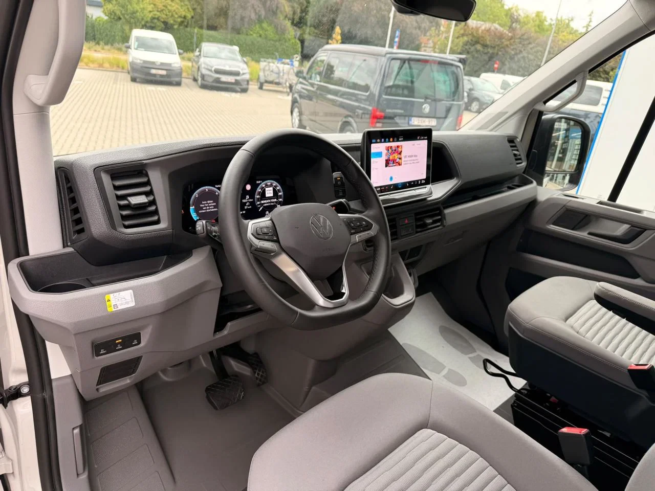 Volkswagen Crafter 50 Fou Lwb Hr Dsl Grand Carlifornia - 2.0TDI 163PK 4SLAAPPLAATSEN AUTOMAAT *APP CONNECT*CAMERA*PDC*ADAPTIVE CRUISE*DOUCHE*WC*