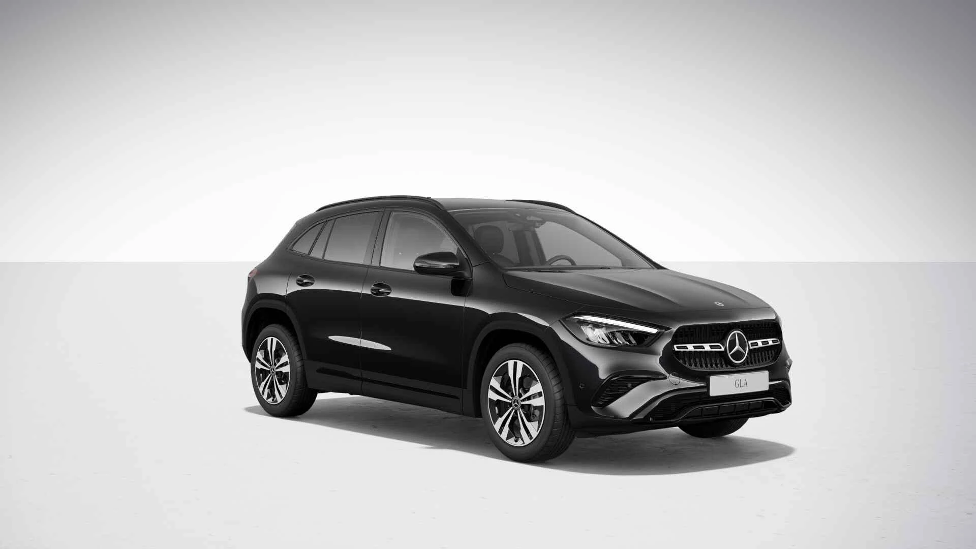 Mercedes-Benz-GLA-image-1