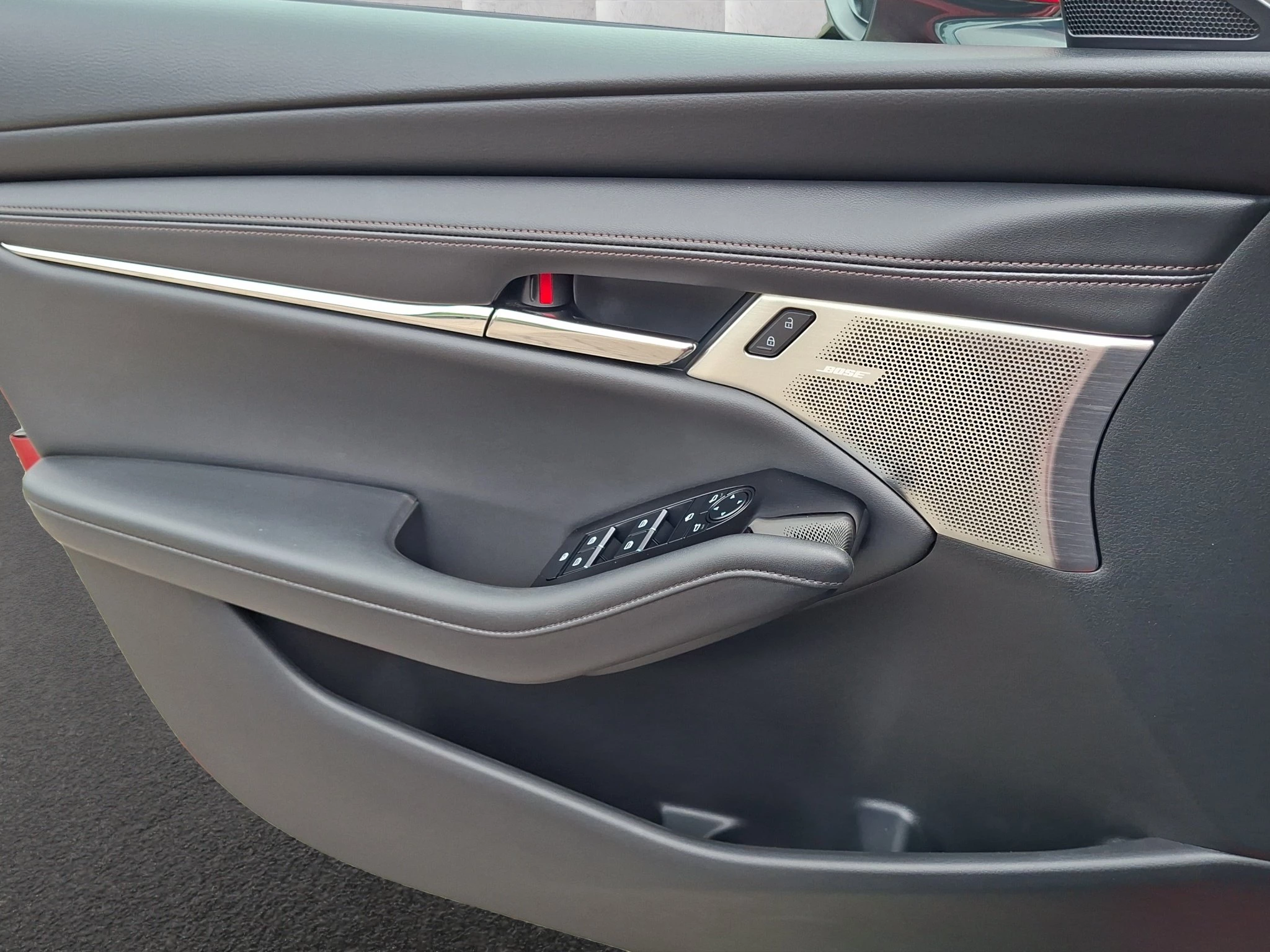 Mazda 3 Edition 100 2.0 SKYA.-X MHEV LED | ACC | LEDER | RFK | SHZ | LMF | Navi | BT