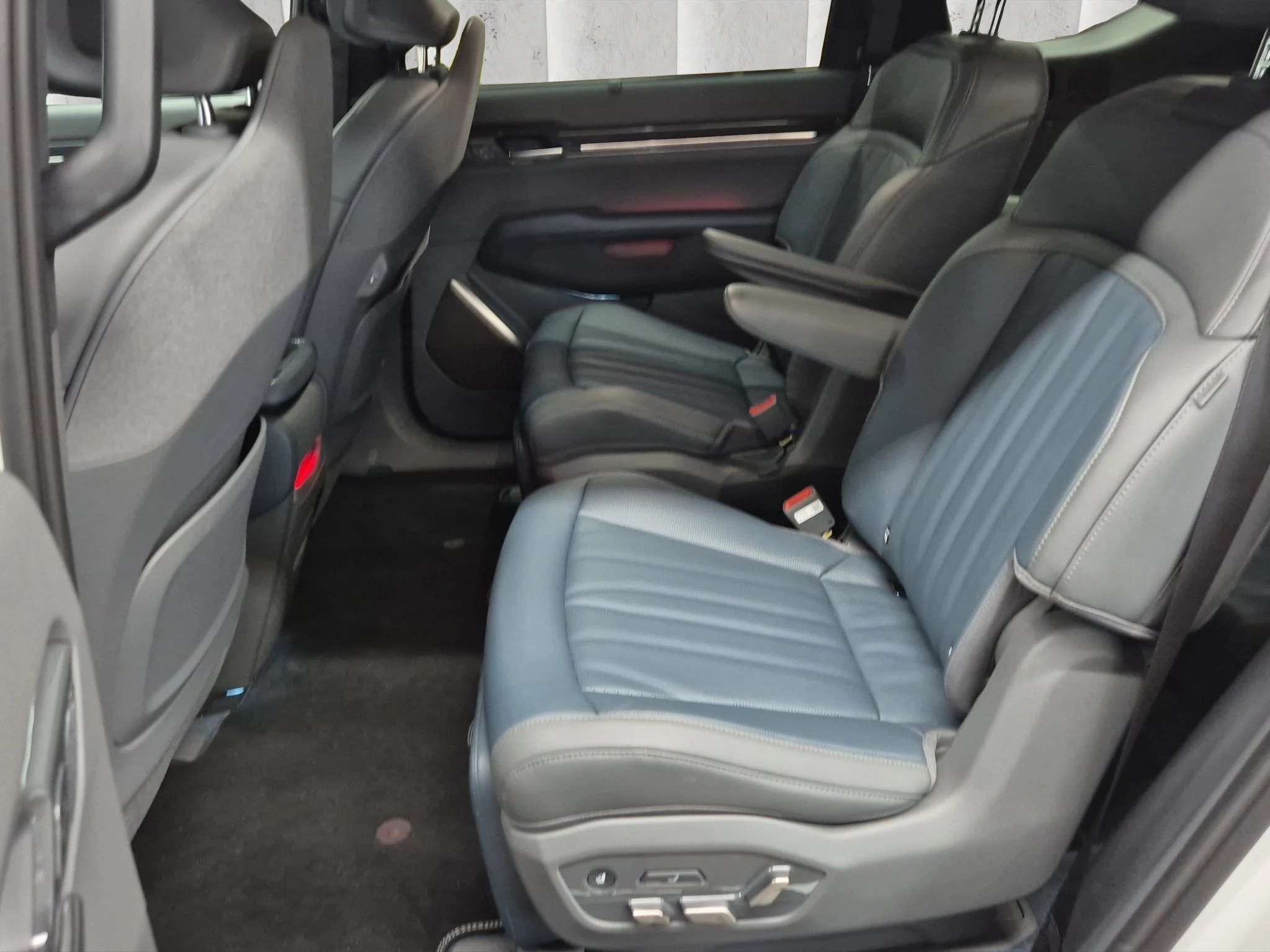 Kia EV9 GT-line 283 kW Allradantrieb Sports Utility Vehicle. 5-türig