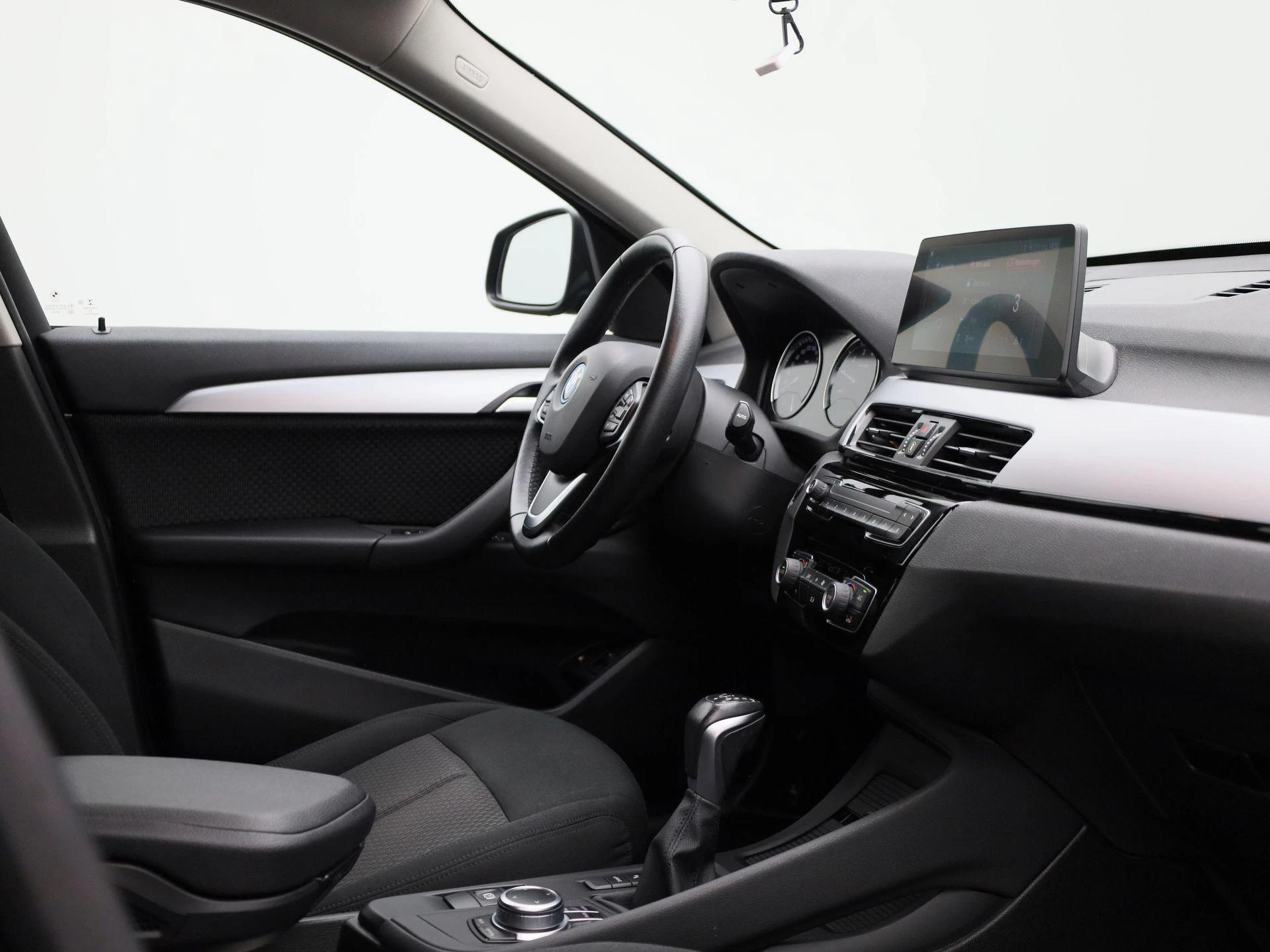 BMW-X1-image-32