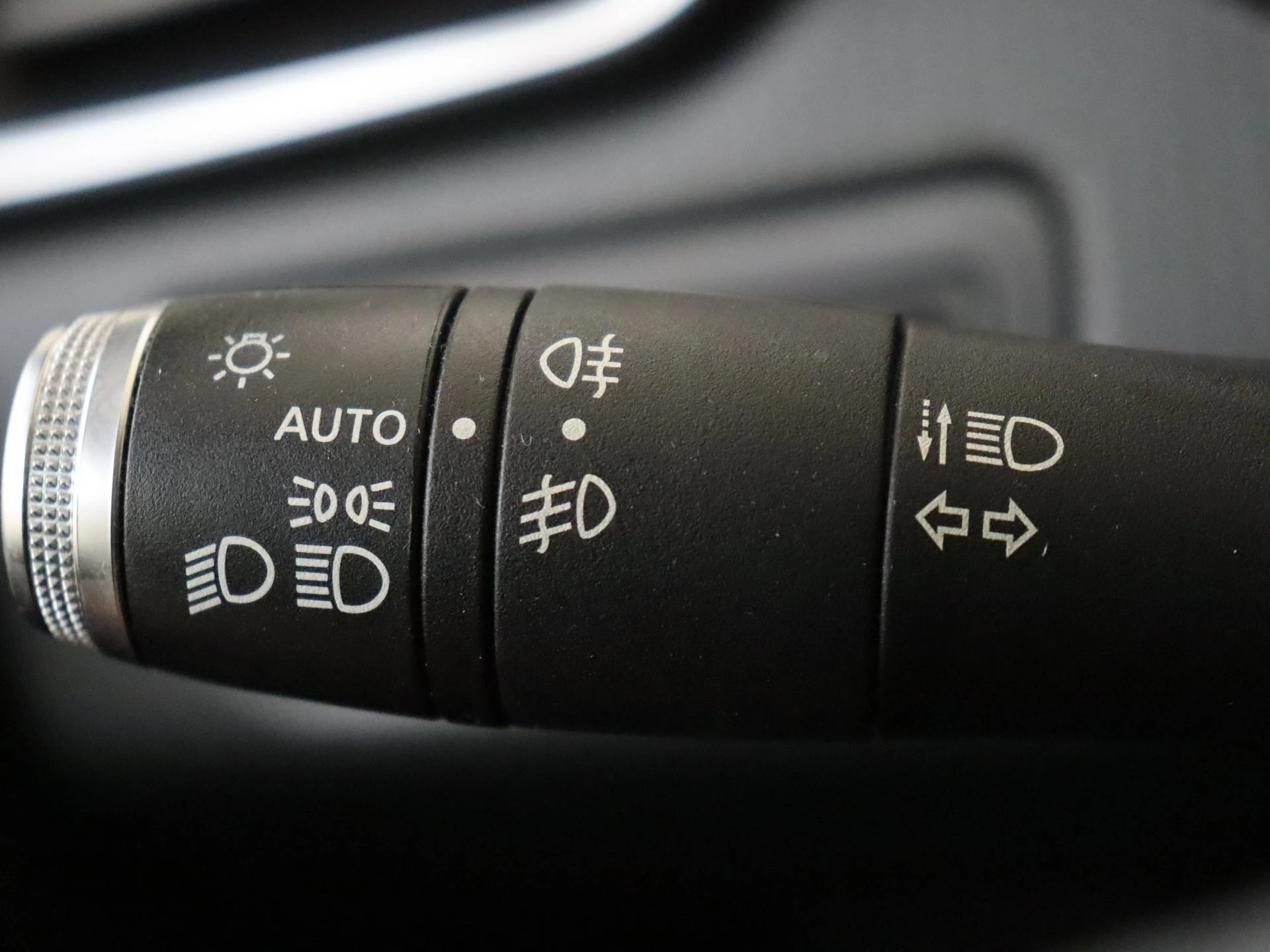 Renault-Clio-image-22