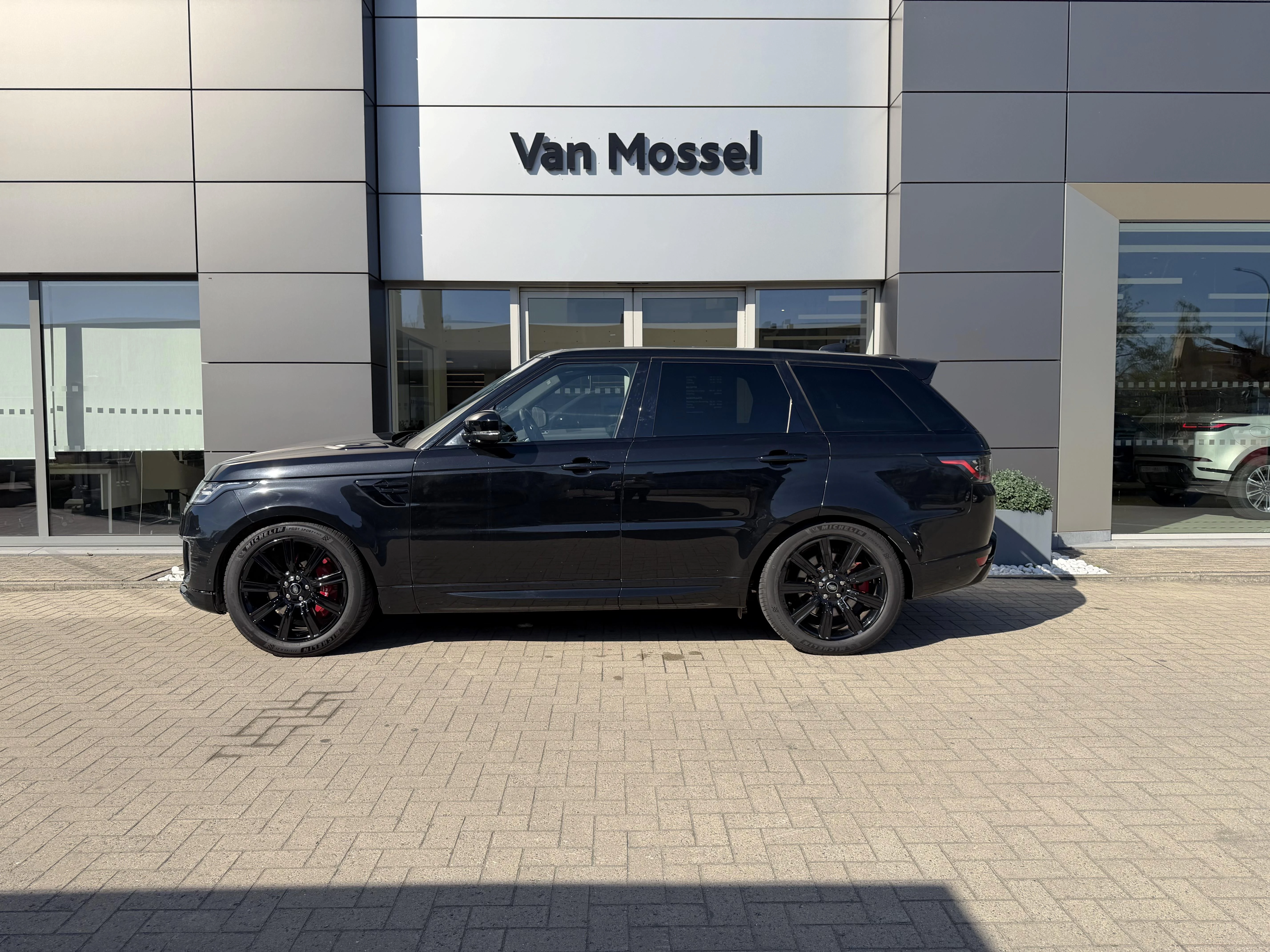 Land Rover Range Rover Sport P400e HSE Dynamic