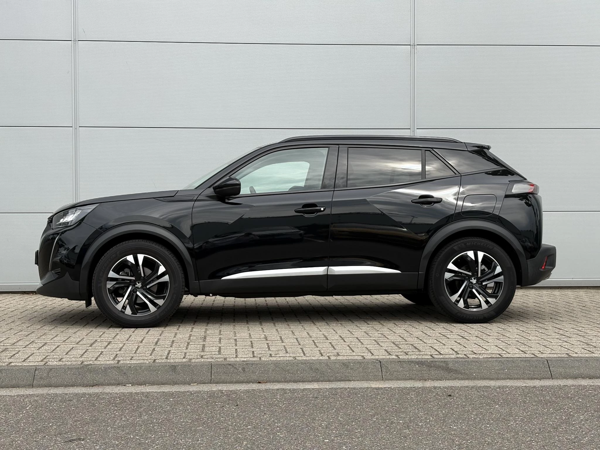 Peugeot 2008 1.2 PureTech Allure Pack