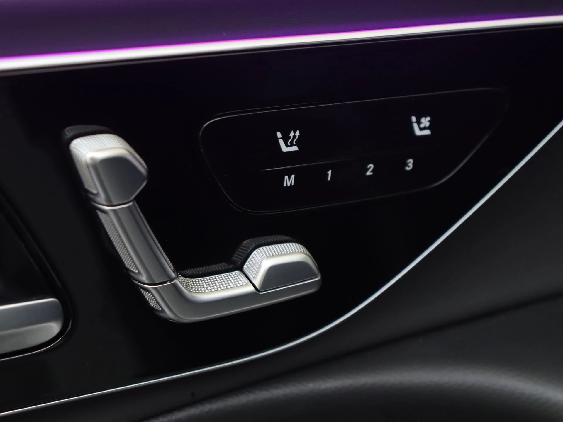 Mercedes-Benz-E-Klasse-image-35