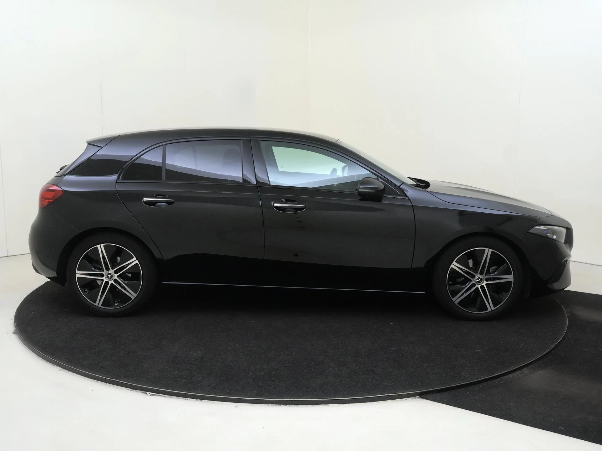 Mercedes-Benz A-Klasse 180 Star Edition Luxury-Line