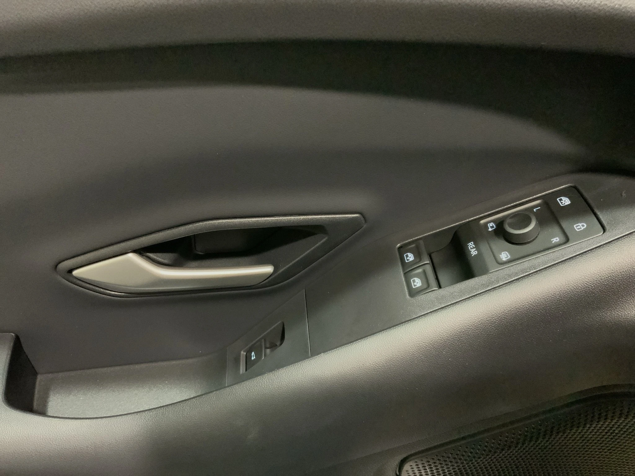 Ford-Explorer-image-14