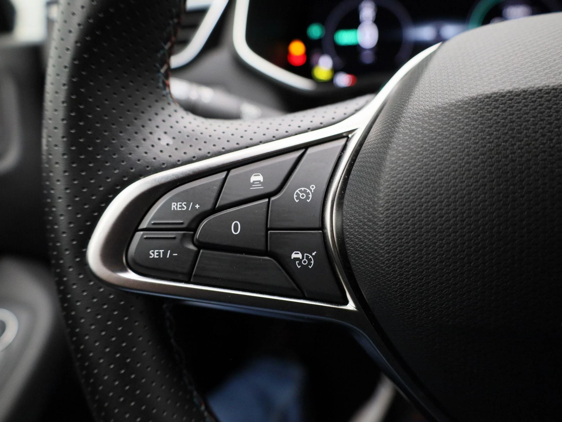 Renault-Clio-image-17
